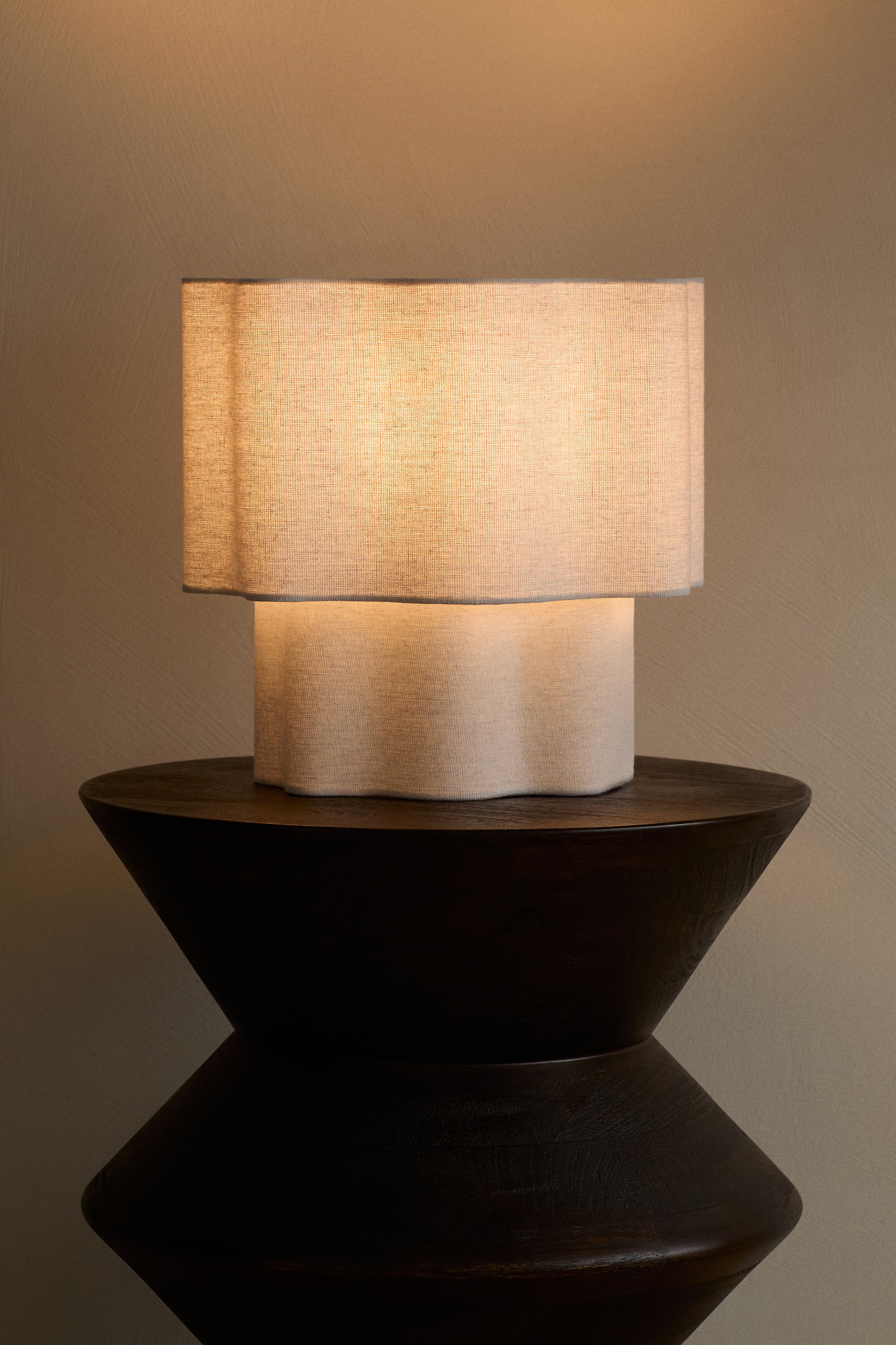 Lampe de table habillée de textile - Gris clair