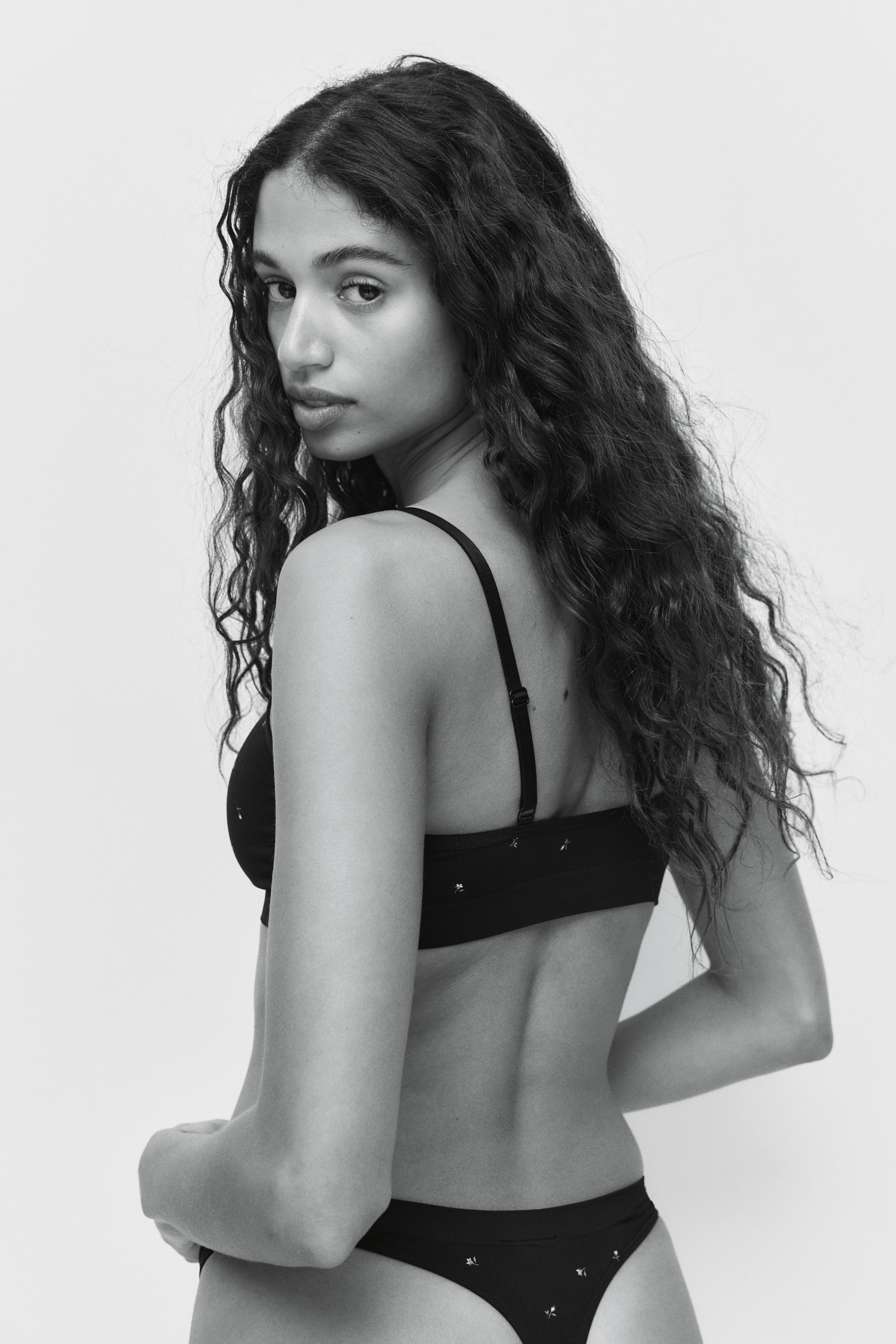 Ampliar la imagen: Sostén Seamless con relleno - Negro - Ladies | H&M MX 3