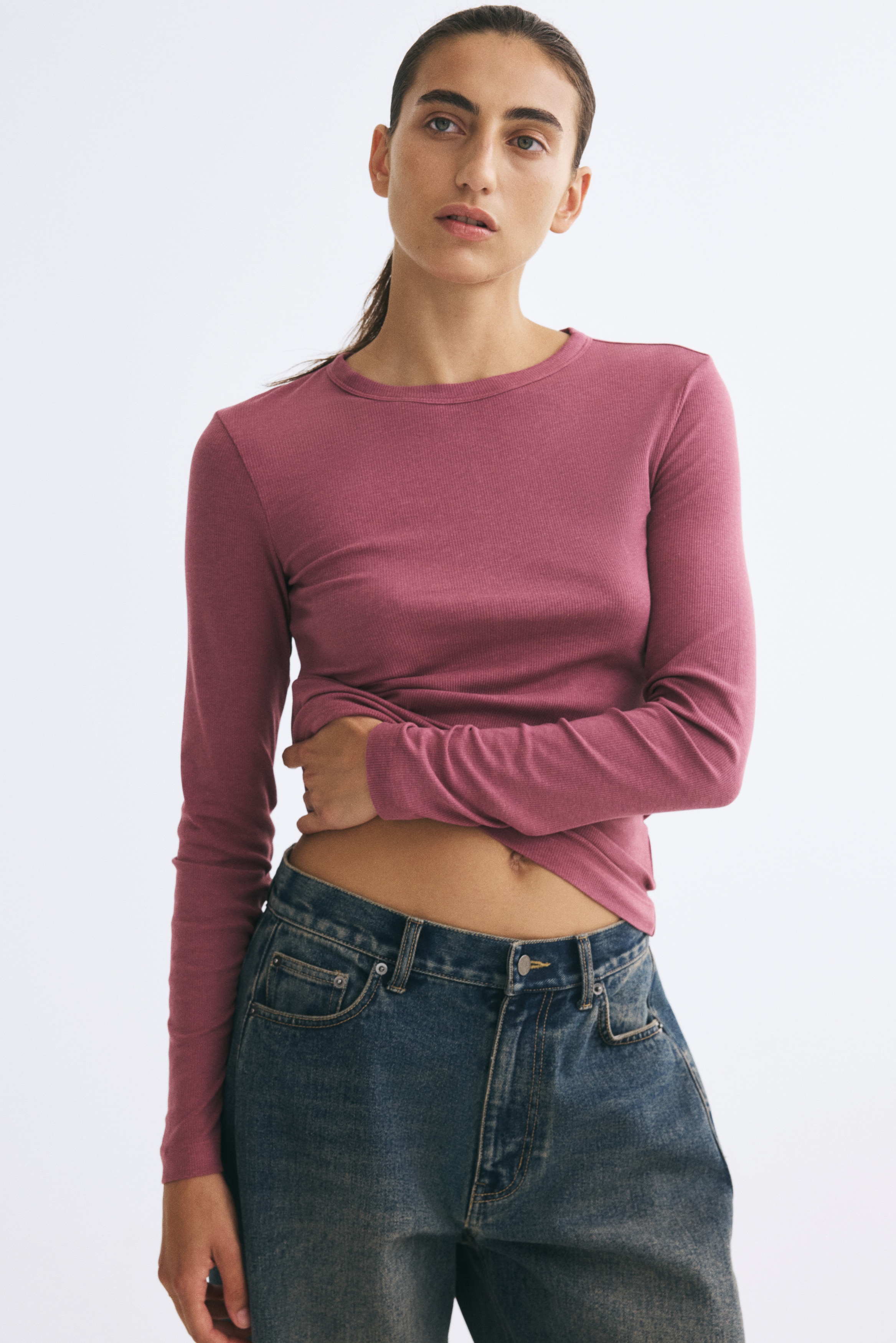 Long-Sleeved Ribbed Top thumbnail 3