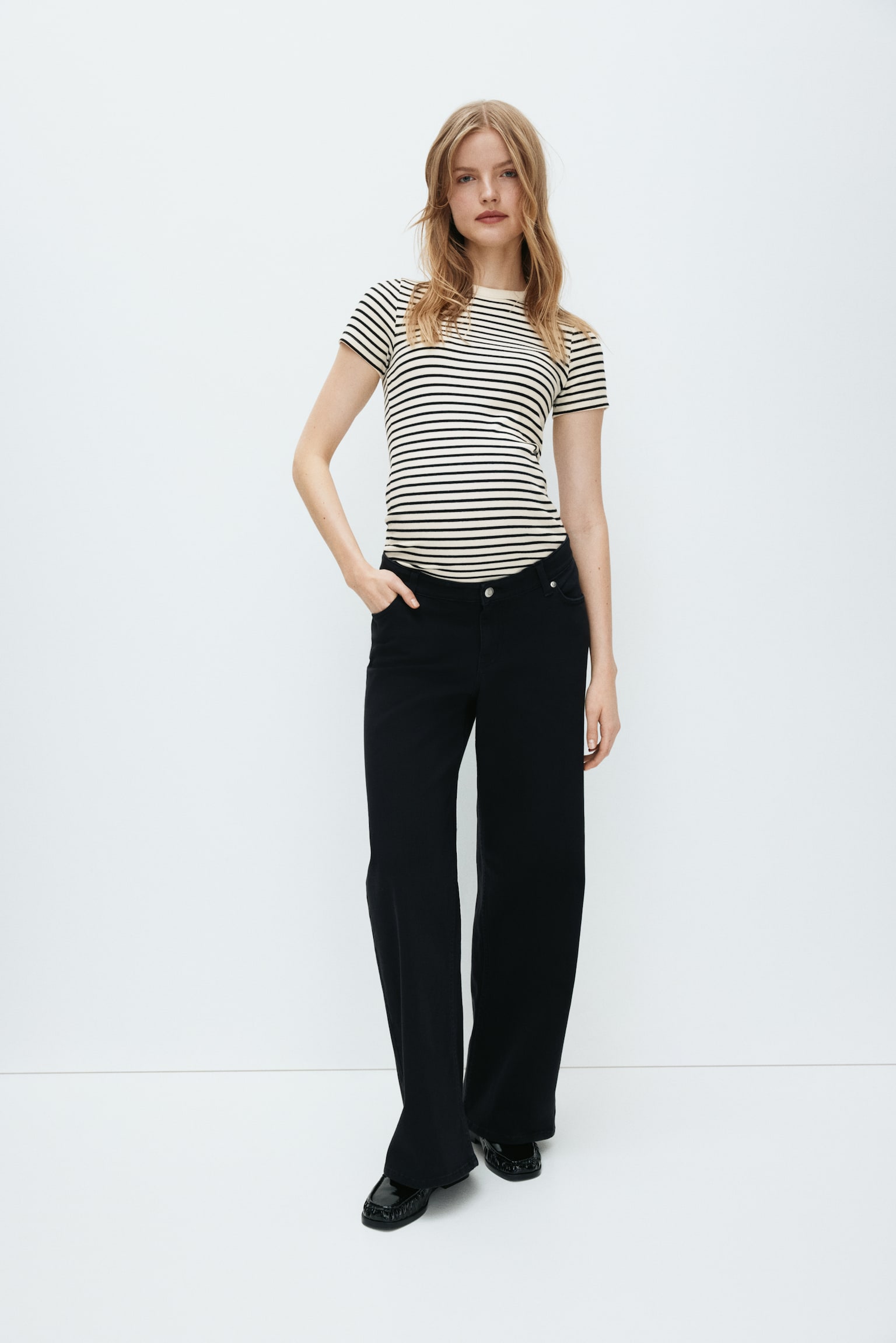 Женский топ H&M Mama Ribbed Top, цвет: Кремовый / Чёрный полосатый — фото 2