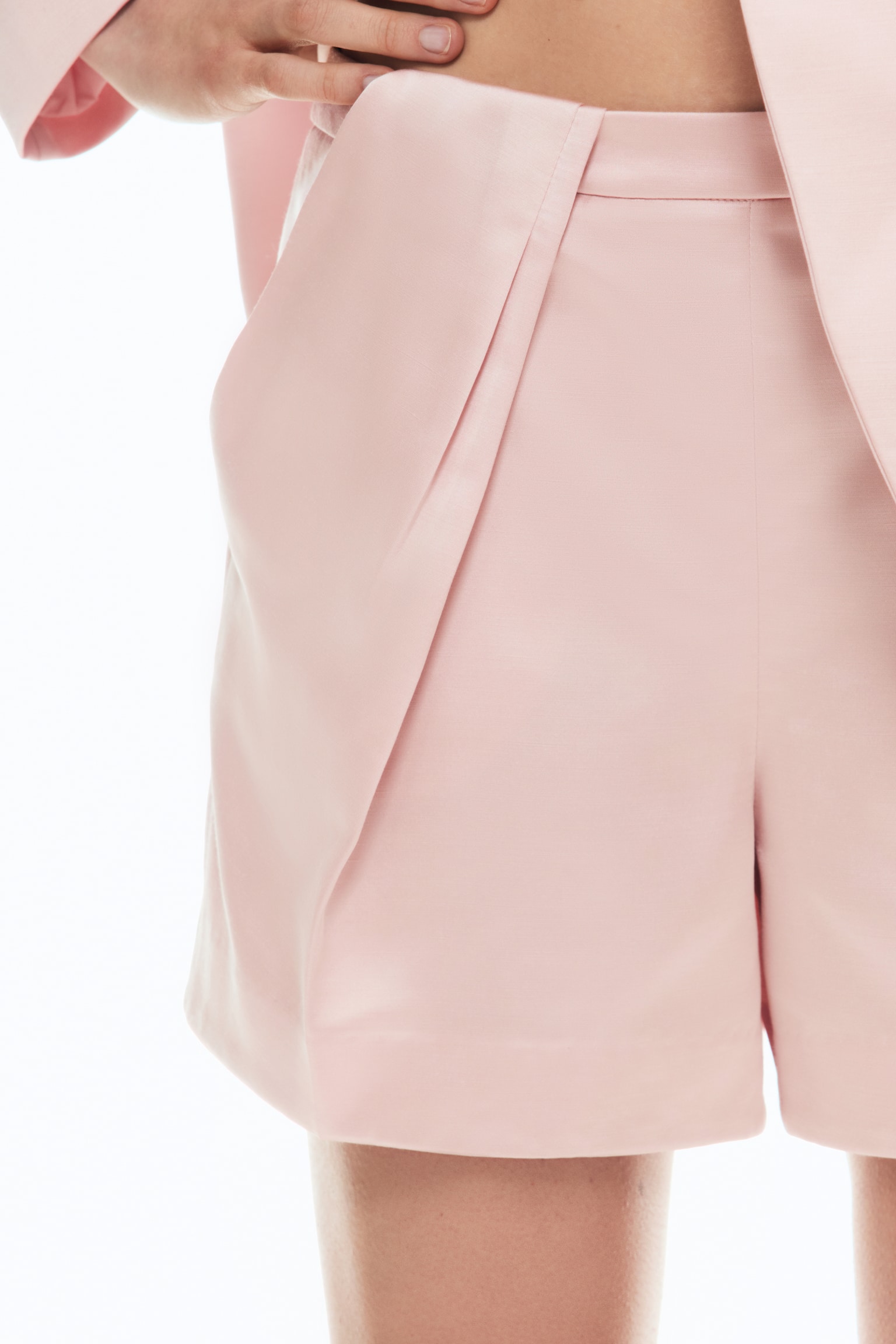 Pleat-Detail Satin Shorts - Light pink - 4
