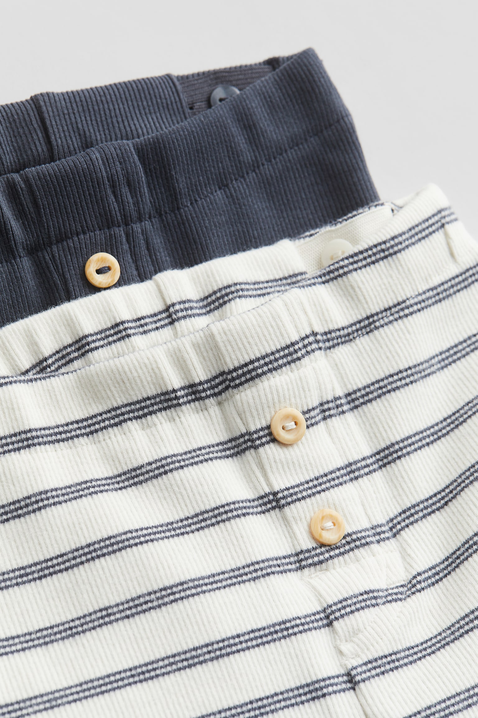 2-pack Cotton Shorts - Navy blue/Stripe/White/Dark beige/Turquoise/Light turquoise/Cream/Blue marl - 2