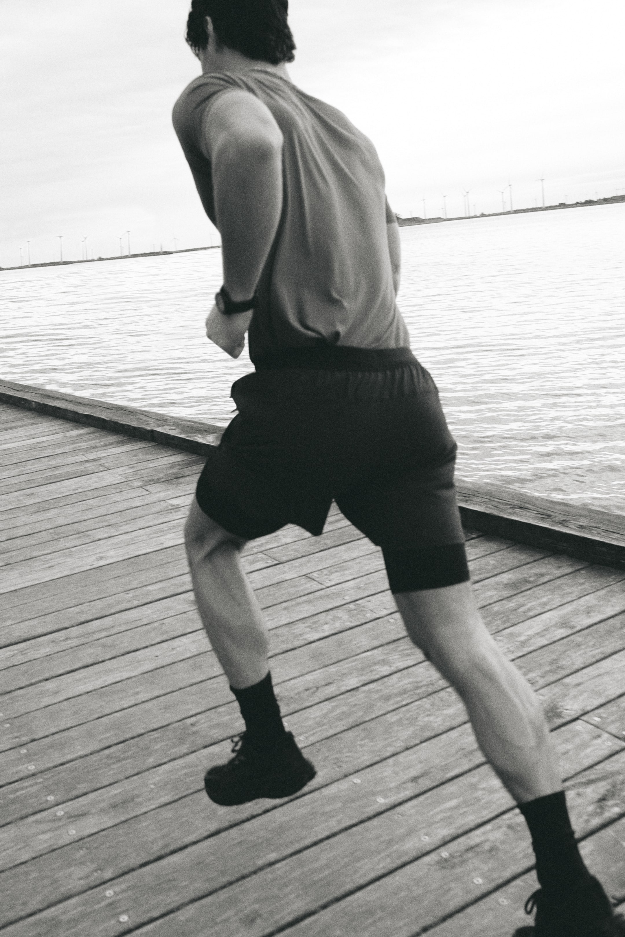 הצגת תמונה גדולה יותר: טישירט ספורט DryMove™‎ Muscle Fit‎ - ורוד כהה - Men | H&M IL 3