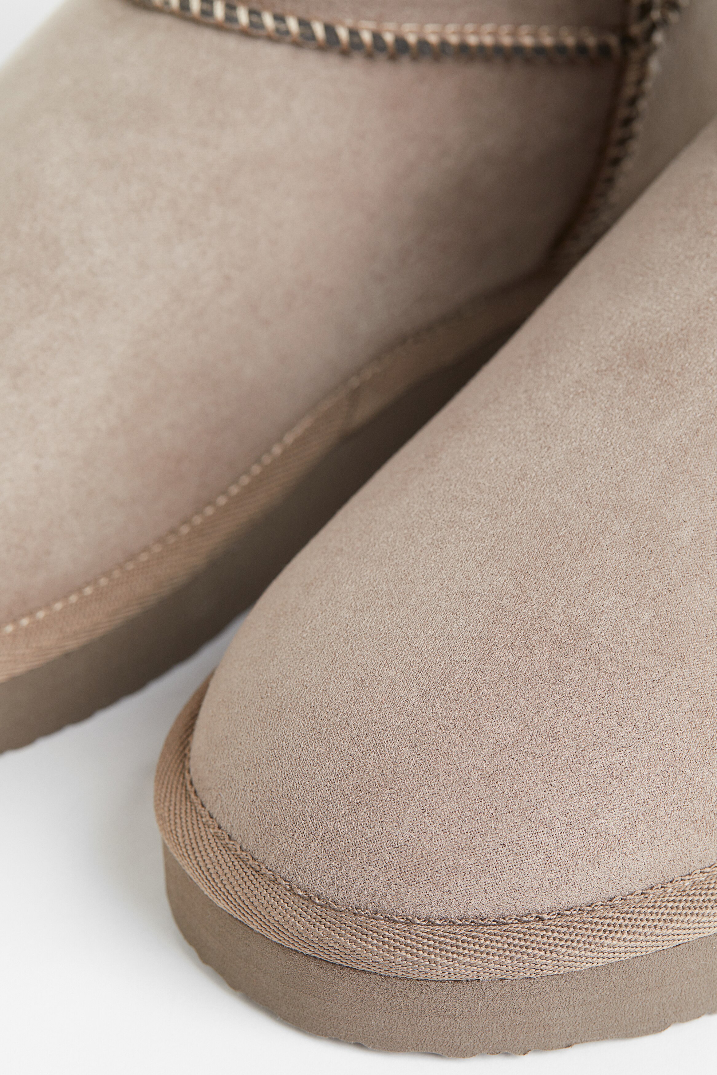 H&M Men\'s Warm Lined Slip on Beige Boots Size 10.5 NEW with Tags Men main image 3