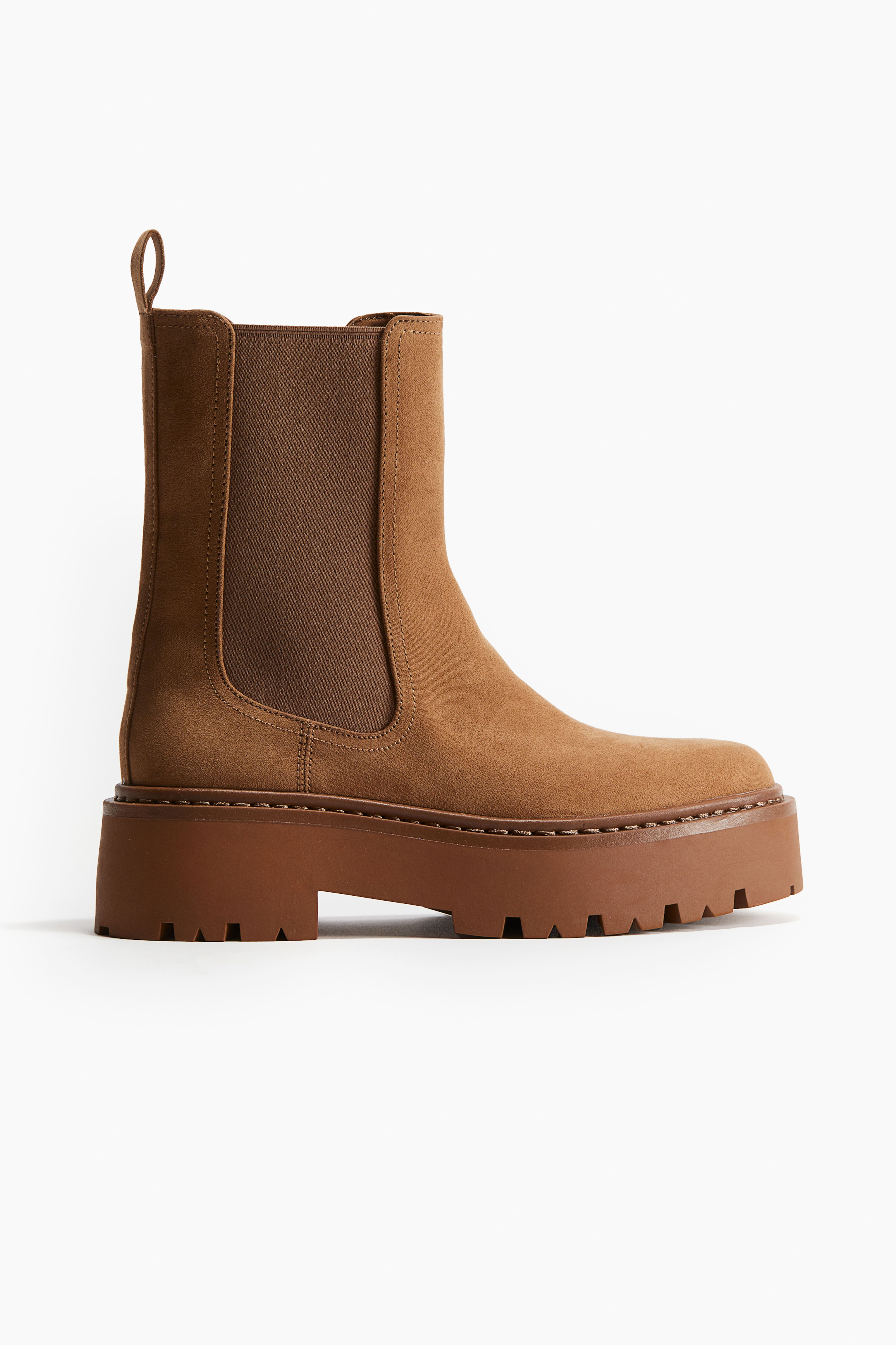 Chunky Chelsea boots