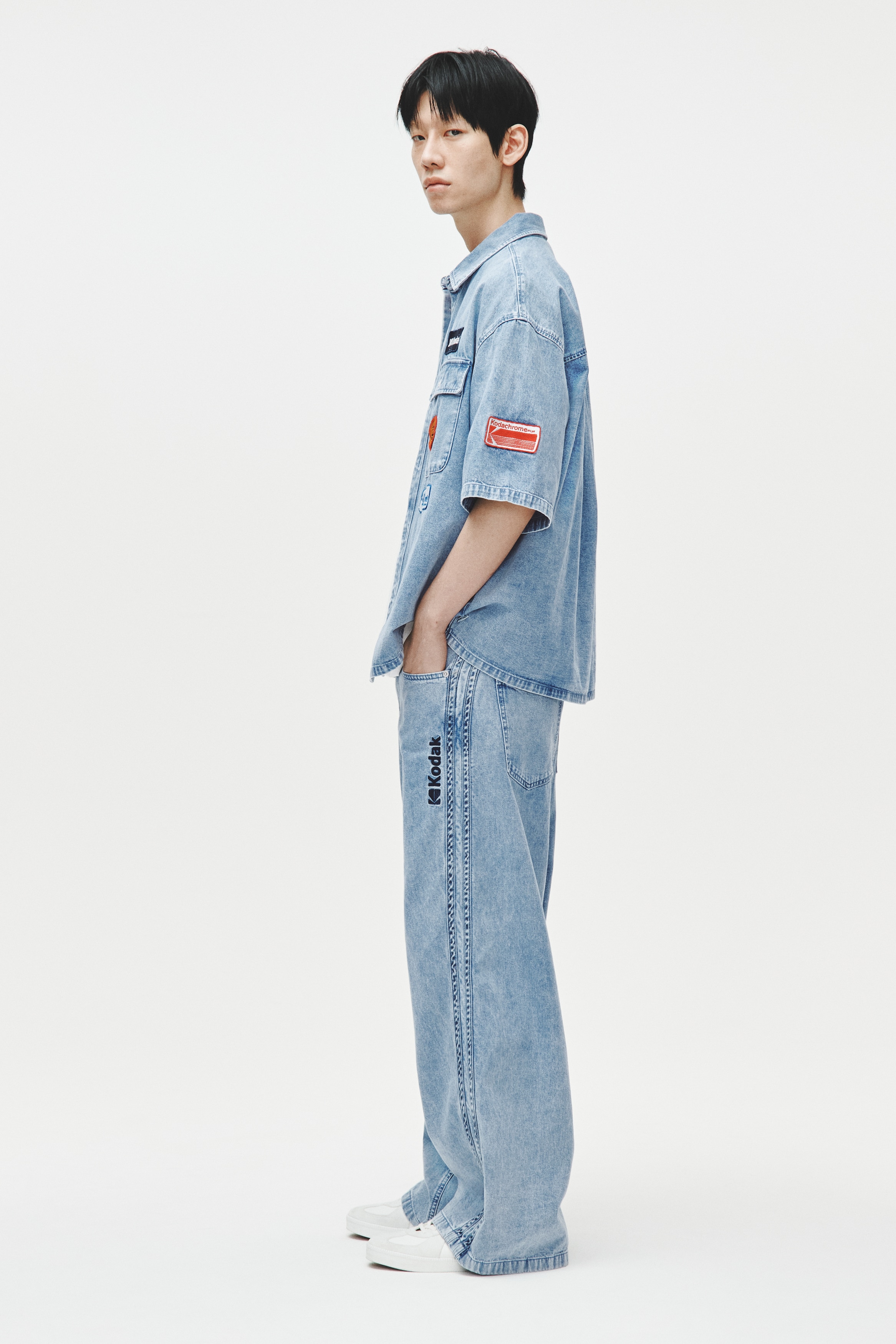 루즈 트위스트 레그 와이드 진
