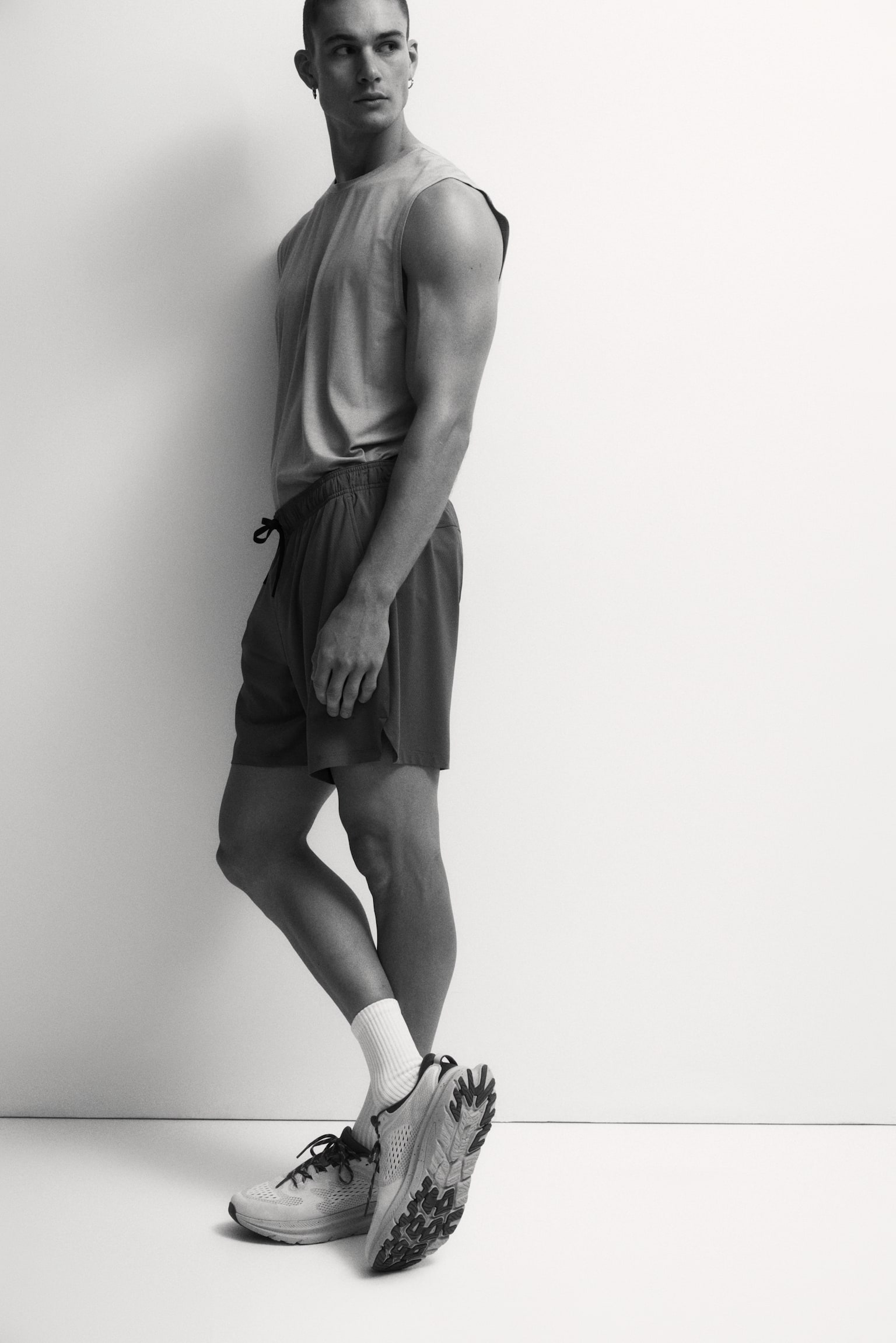 מכנסי ספורט קצרים DryMove™‎ - ירוק מאובק/שחור/חום כהה - 8