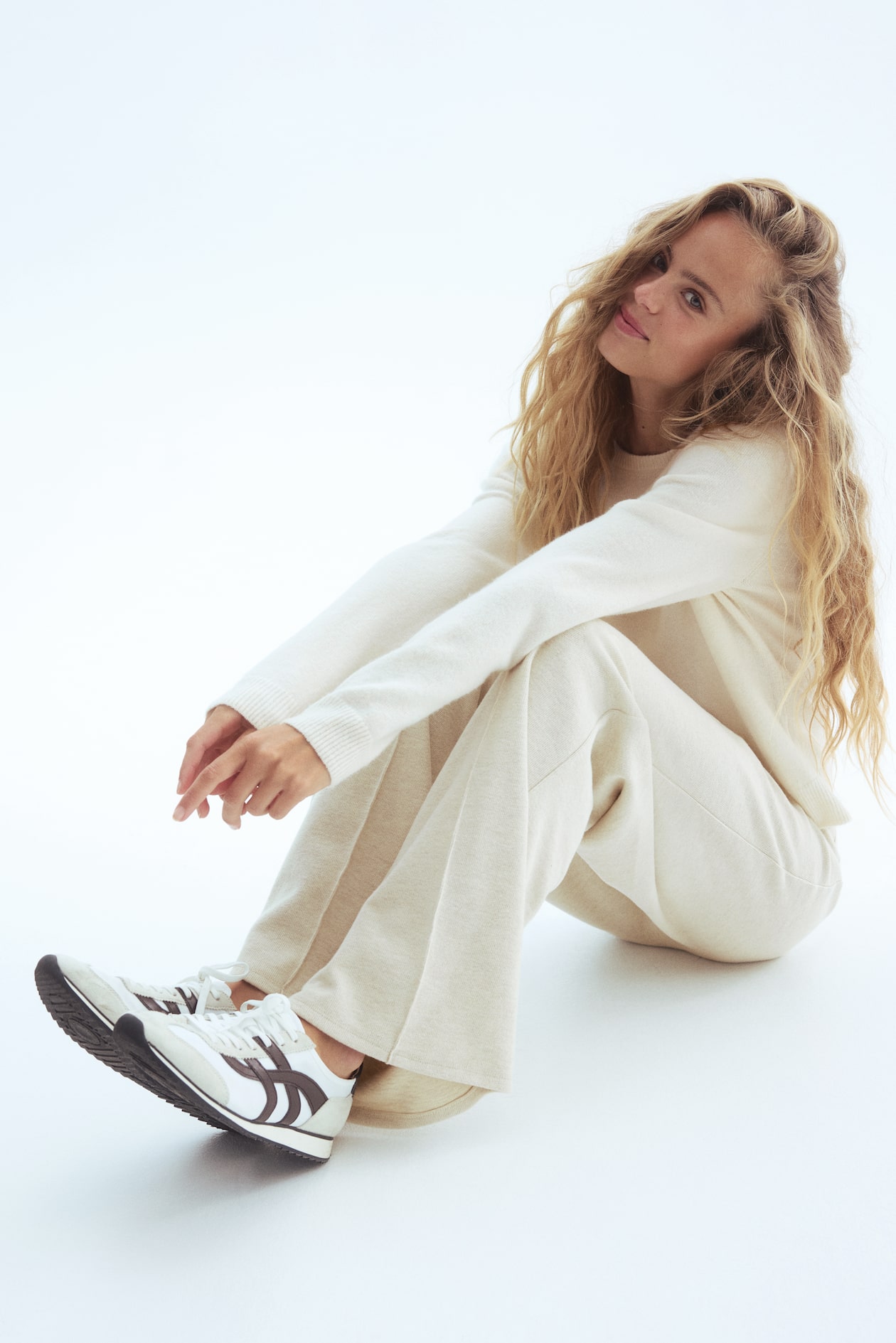 Fine-Knit Pants - image 5