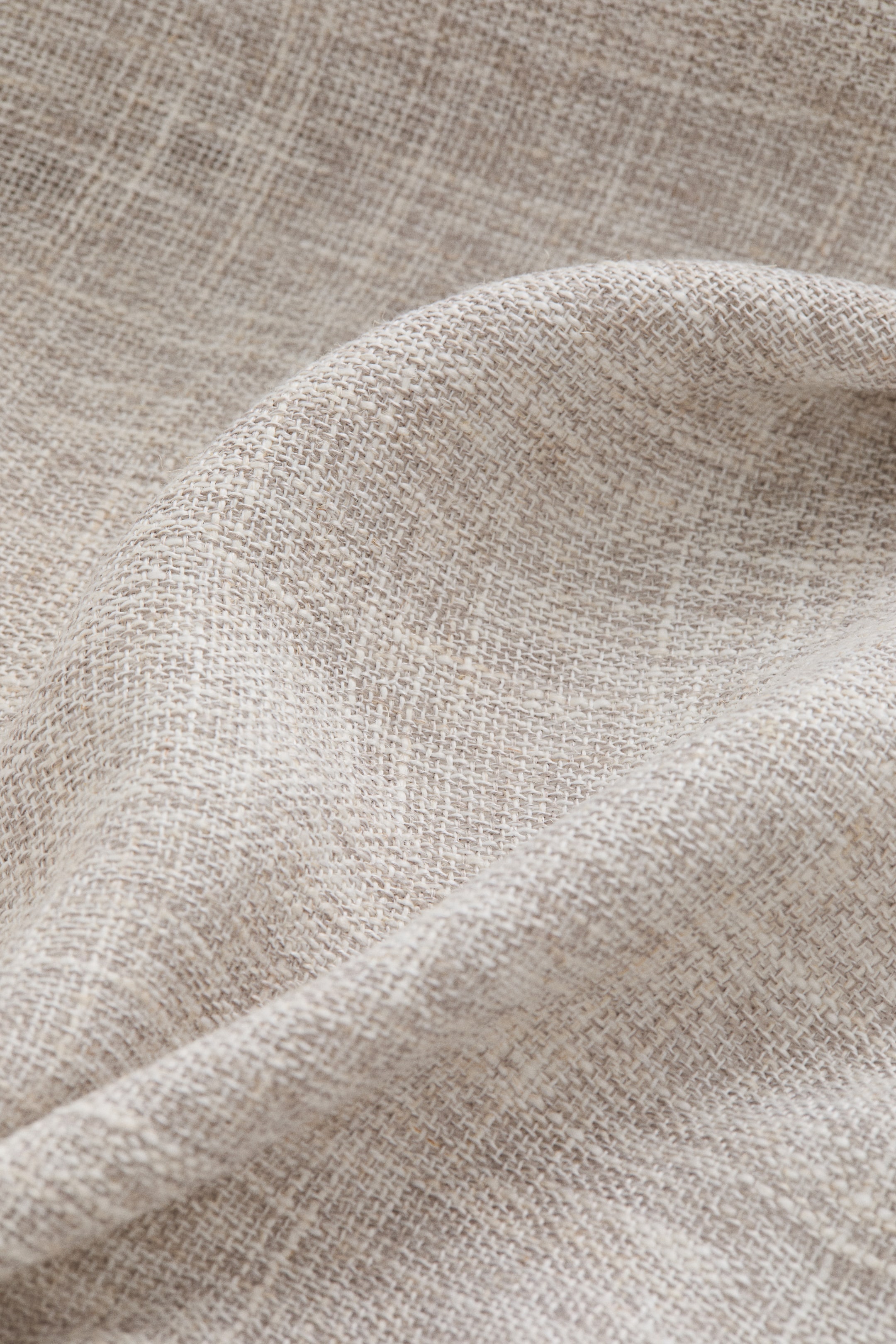 Single-Pack Long and Wide Curtain