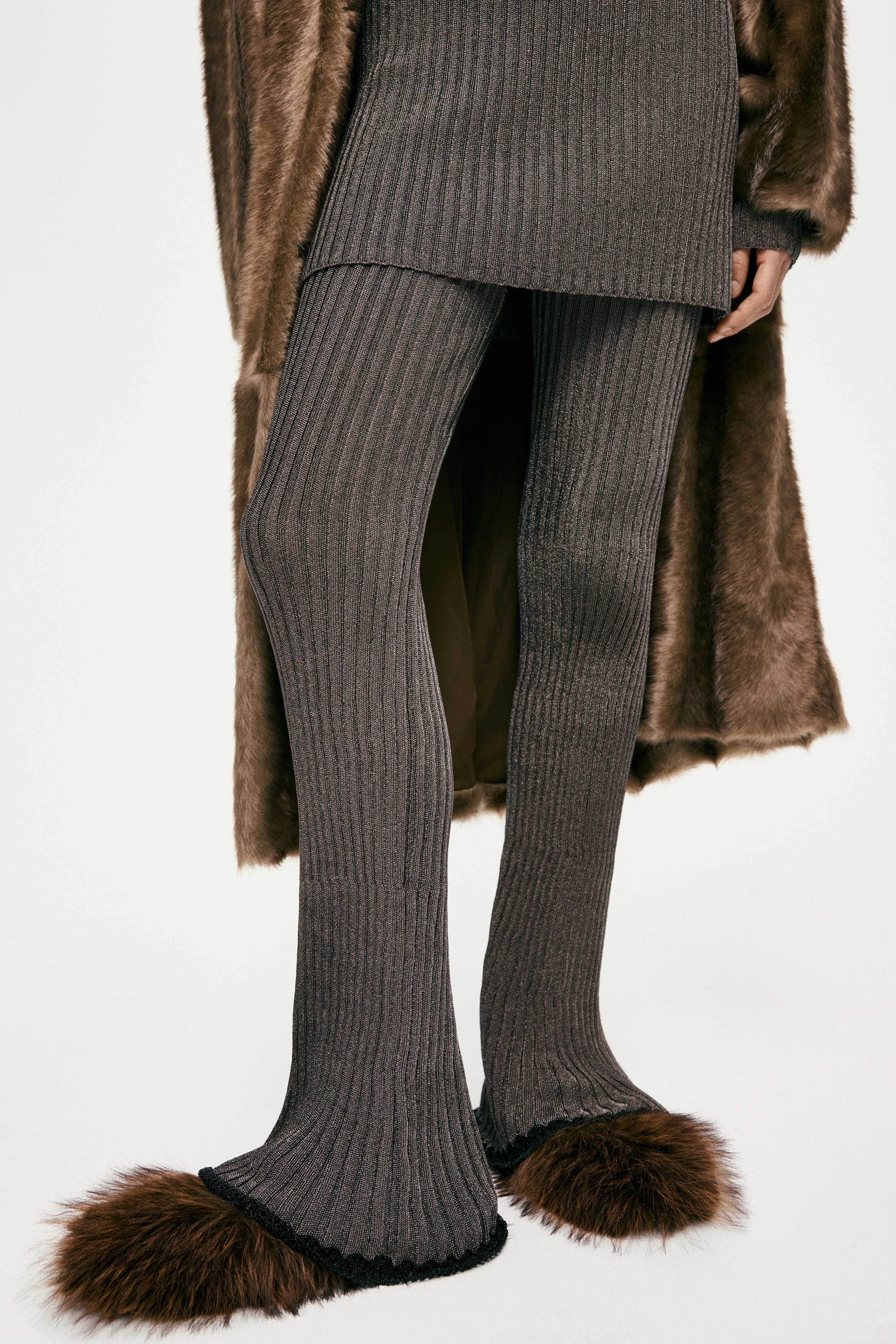 Metallic rib-knit trousers