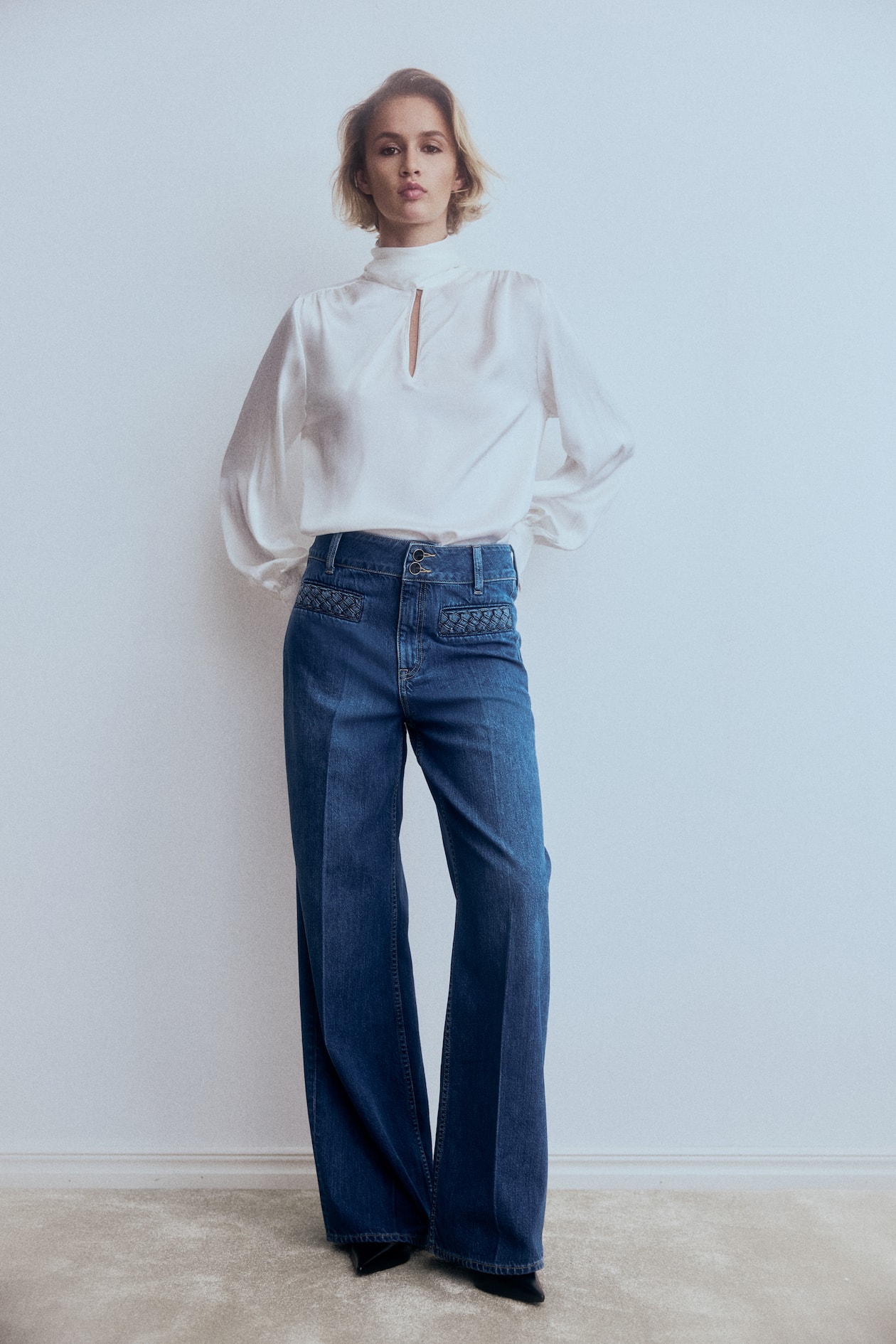 Wide High Jeans - image 2