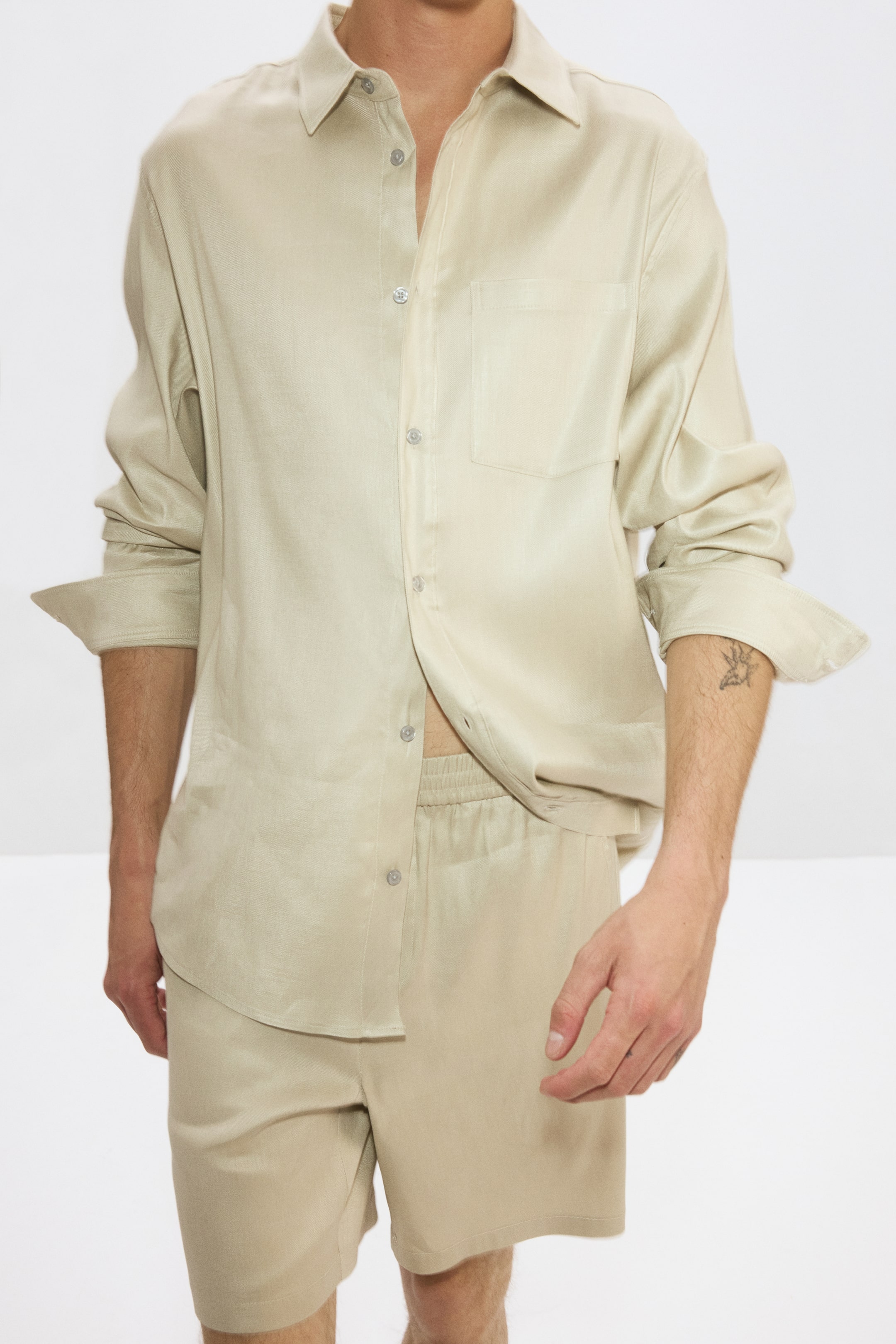 Мужские шорты H&M Easy-Care Relaxed-Fit Linen-Blend Shorts — фото 8