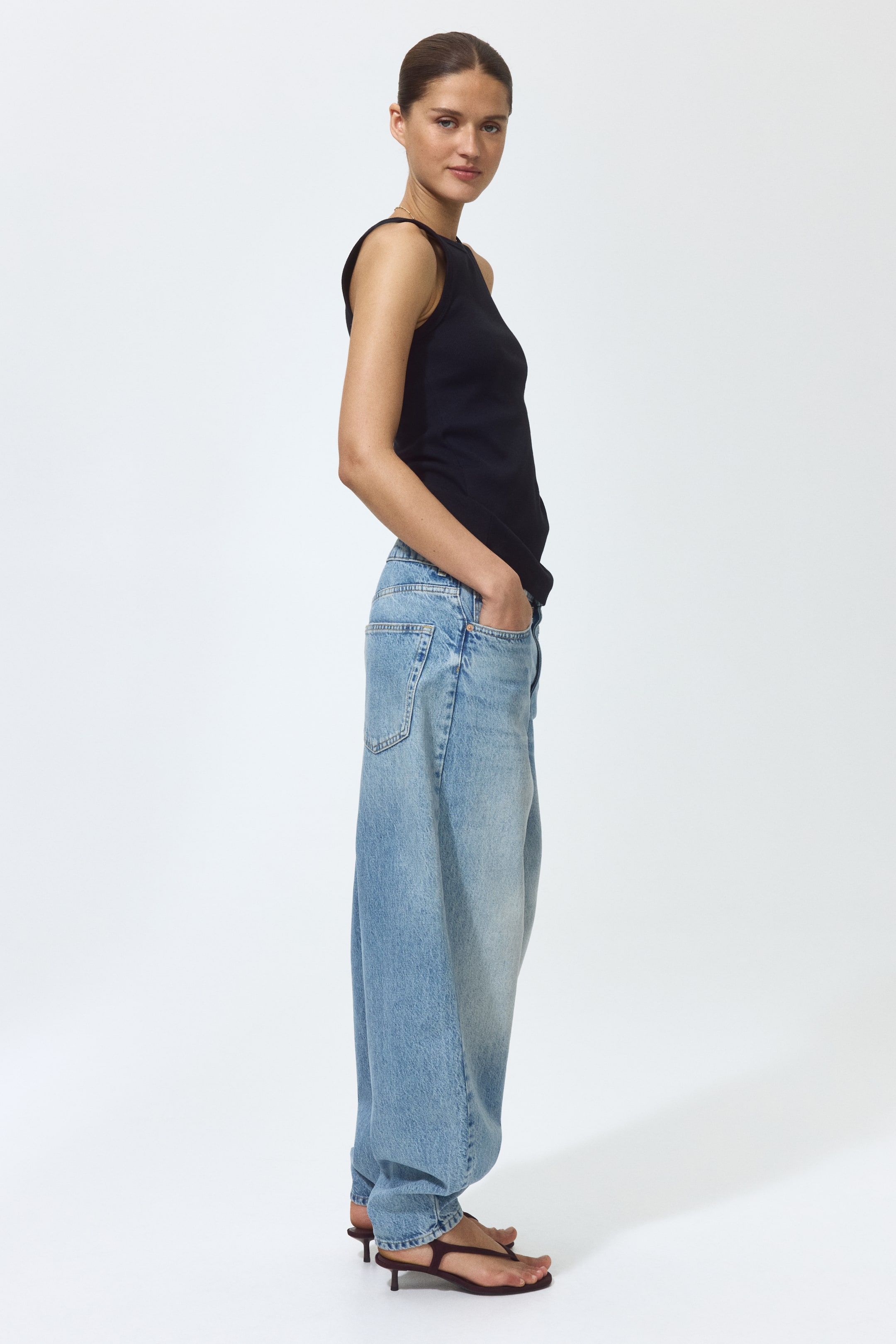 High-Waist Barrel-Leg Ankle Jeans