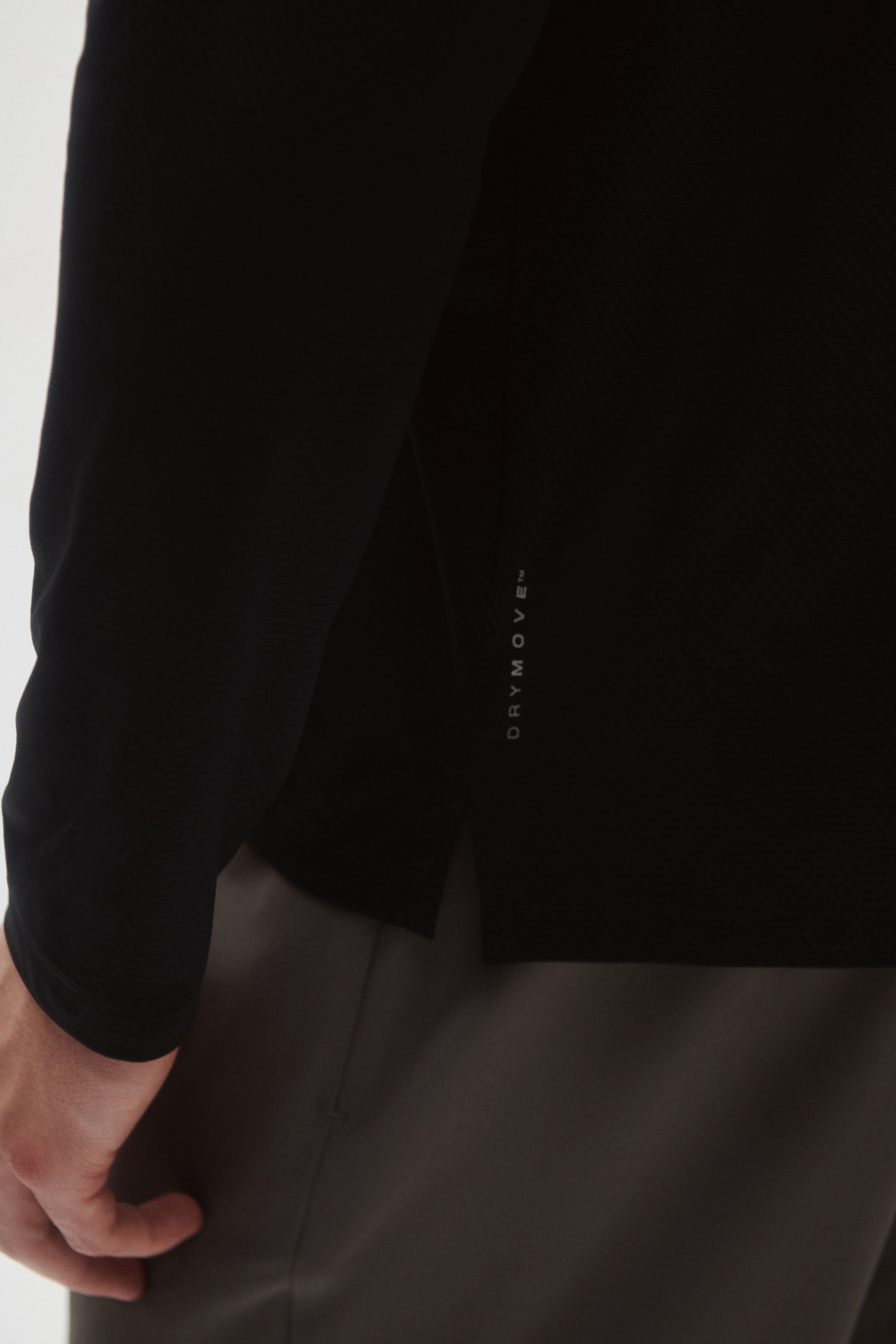 Long-Sleeved Sports Shirt with DryMove™