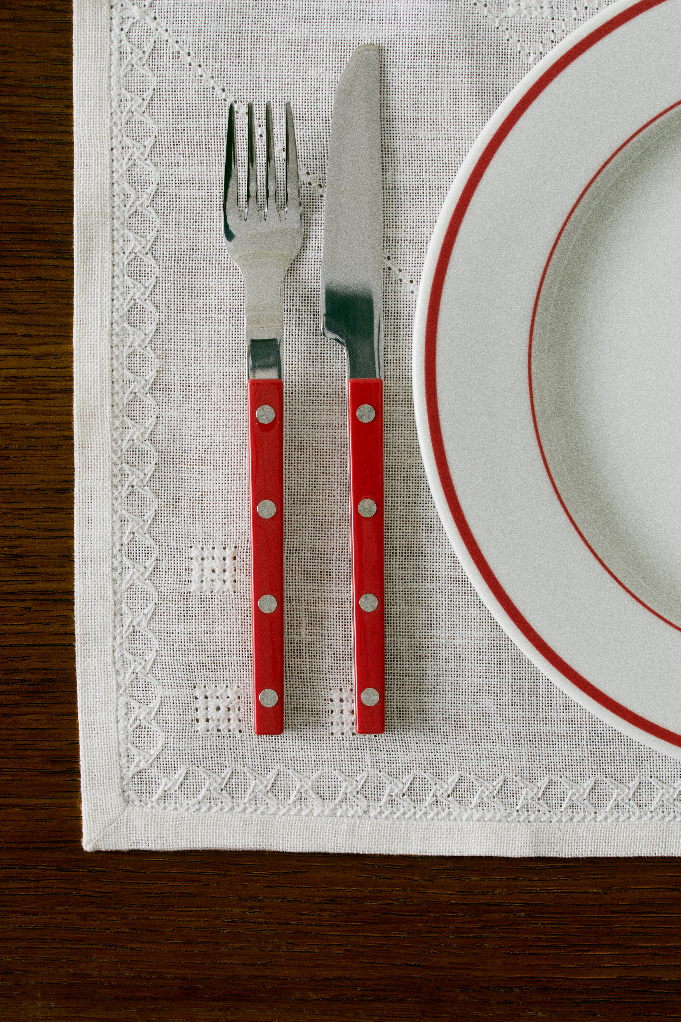 Ménagère 16 couverts - Rouge/Vert olive/Noir