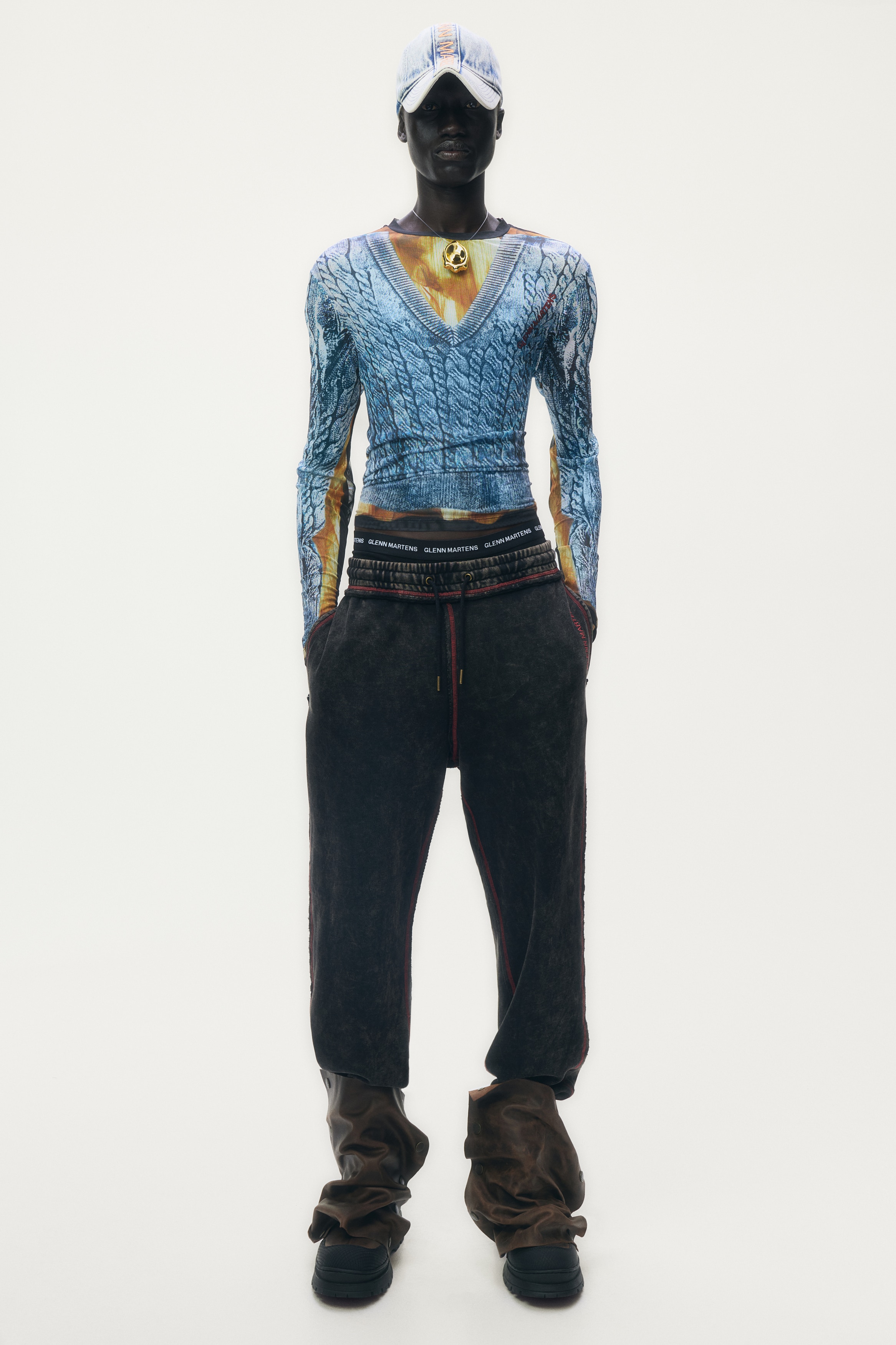  × GLENN MARTENSダークグレー スウェットパンツ 47f9785397c7fce8b7739545a0ecd8