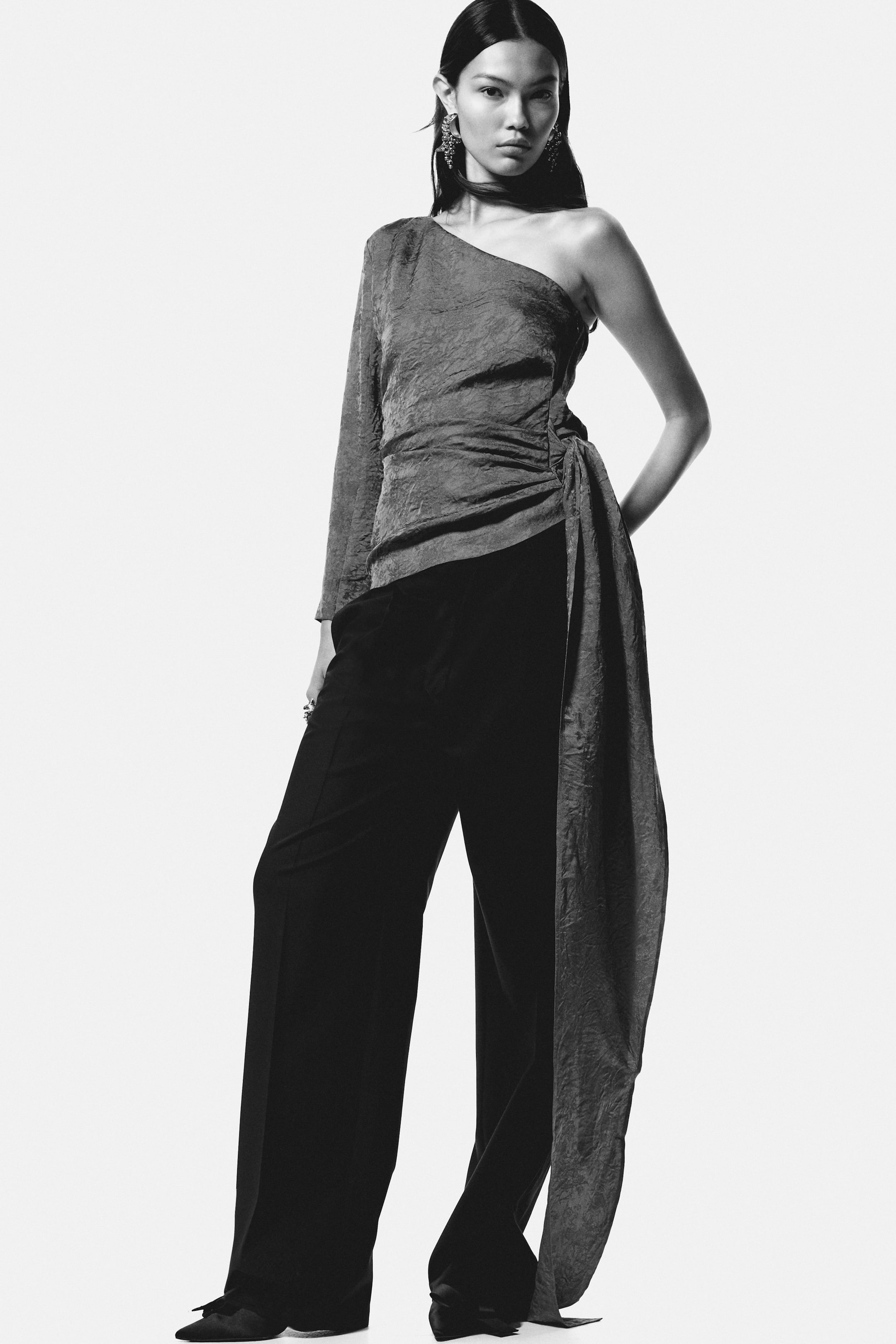 View larger image: Jacquard-weave one-shoulder blouse - Golden olive | H&M IE 3