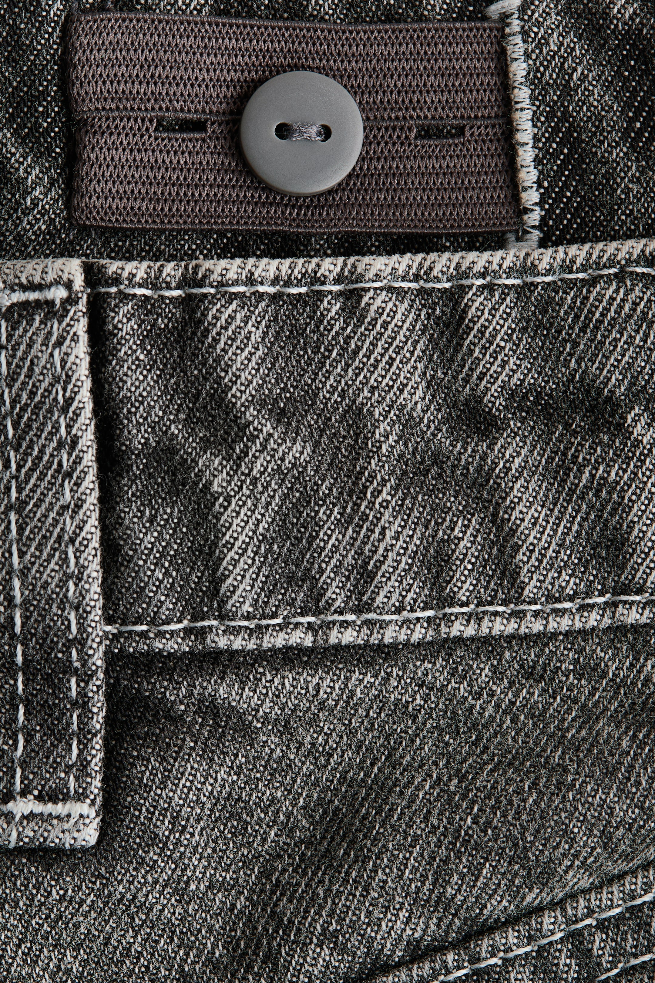 Loose-Fit Jeans