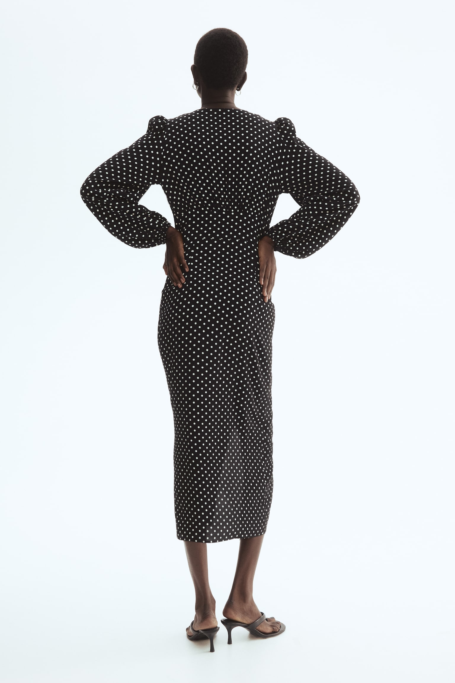 שמלת ויסקוזה עם שרוולים ארוכים - שחור/נקודות - 3