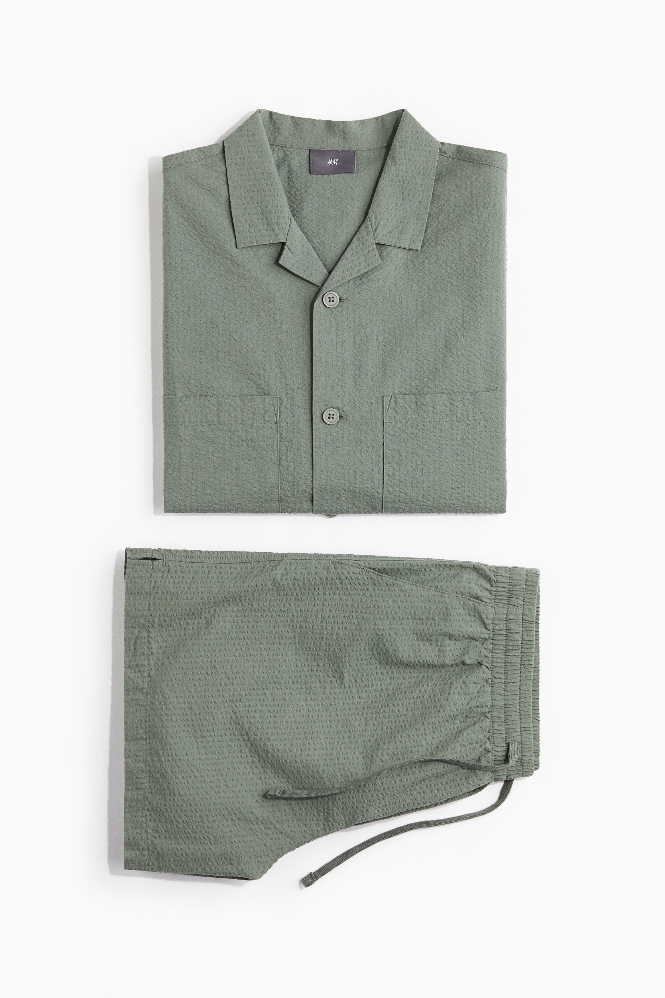 Camisa y pantalón corto de pijama en sirsaca - Verde/Negro