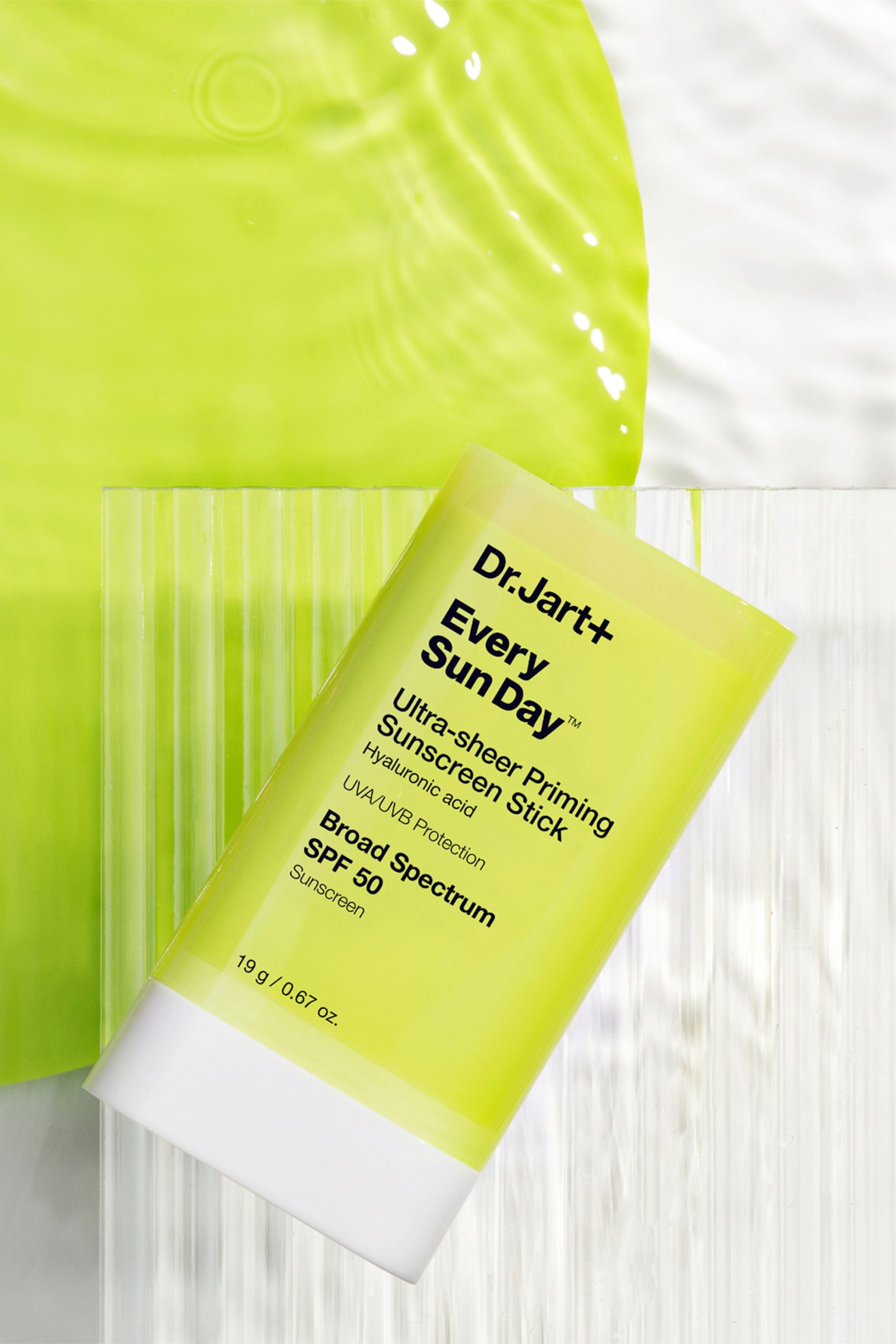 Every Sun Day™ Ultra-sheer Priming Sunscreen Stick - Primer Transparent - 2
