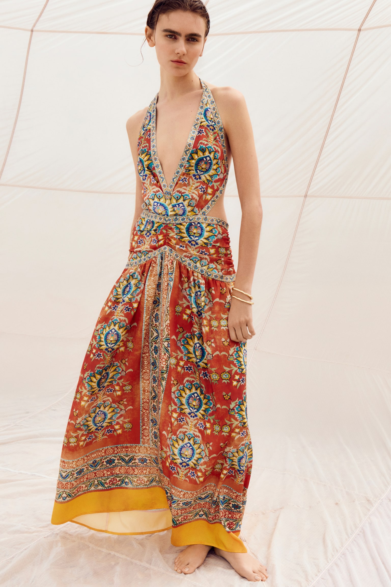 Neckholderkleid mit freiem Rücken - Orange/Gemustert - 3