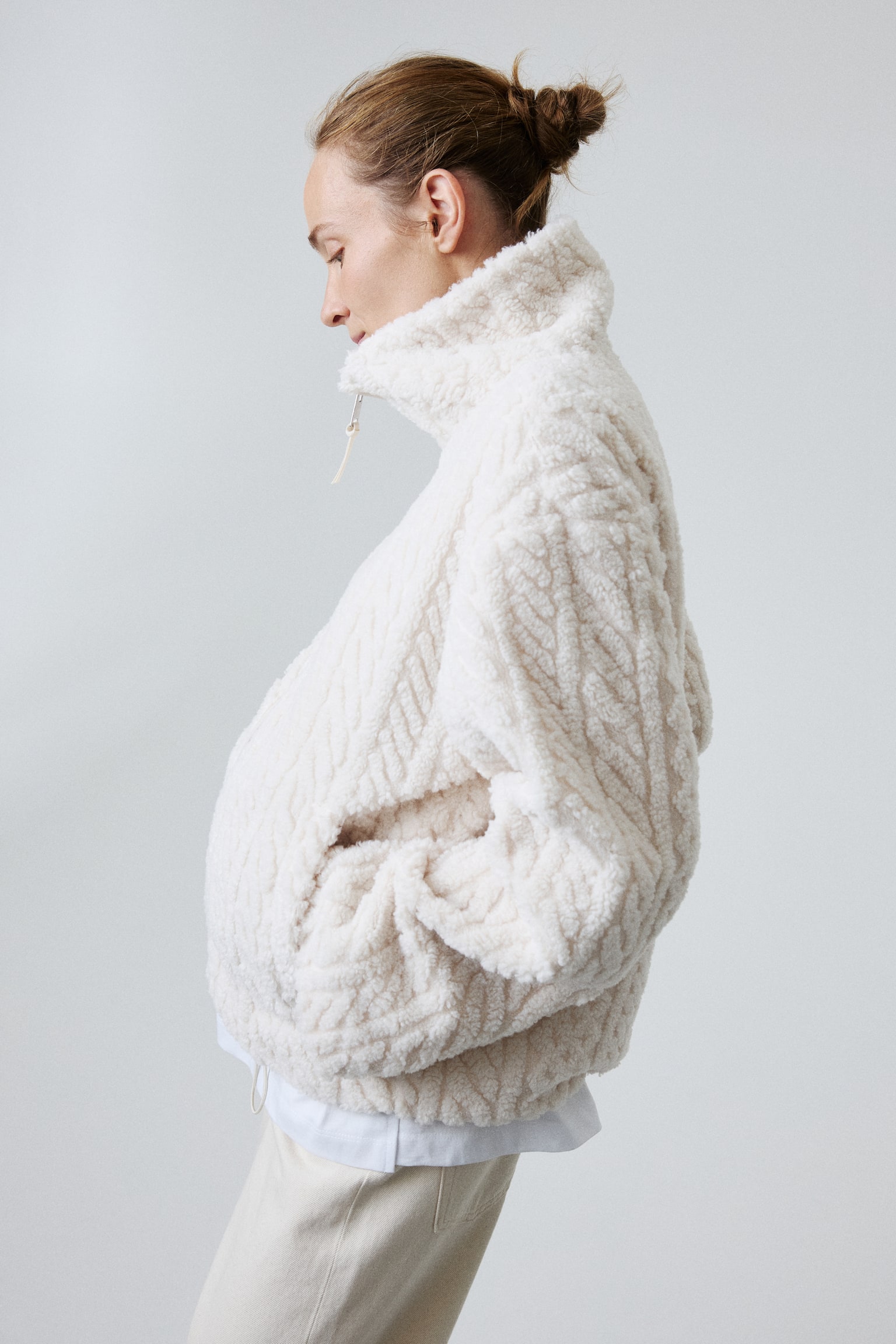 Женская куртка H&M Mama Before & After Babywearing Fleece, цвет: Кремовый — фото 5