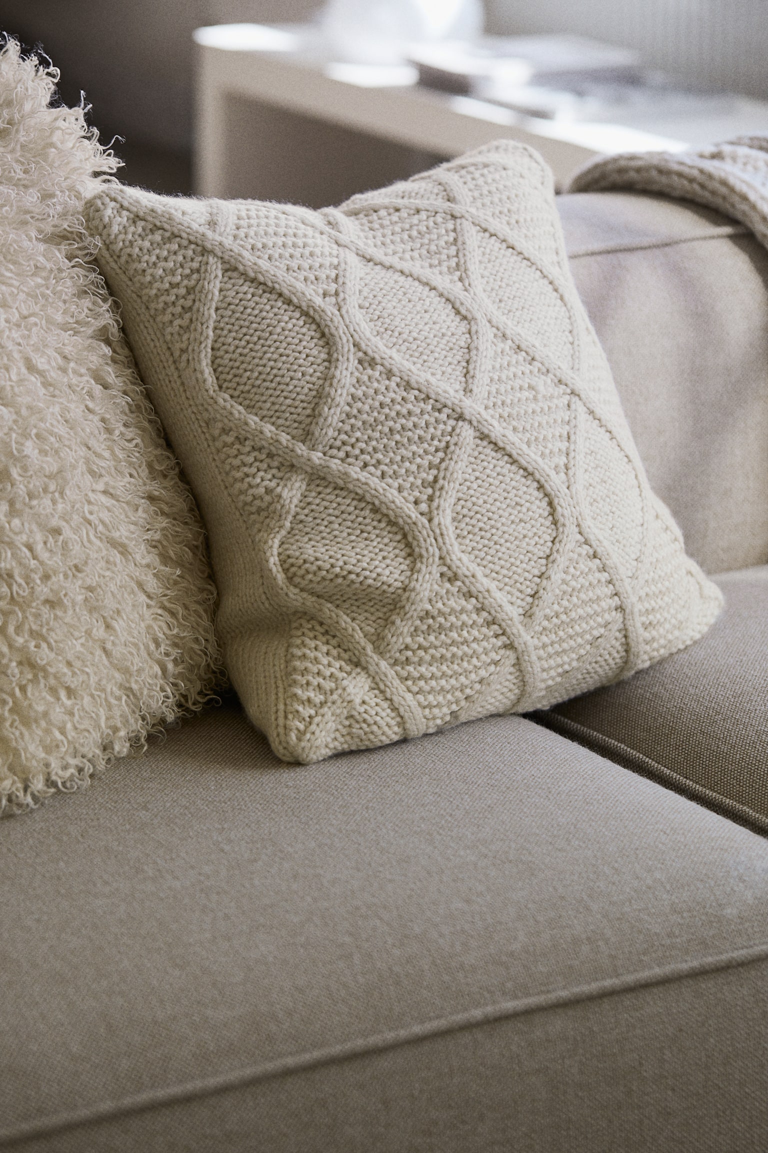 Knitted cushion cover - Light beige - 2