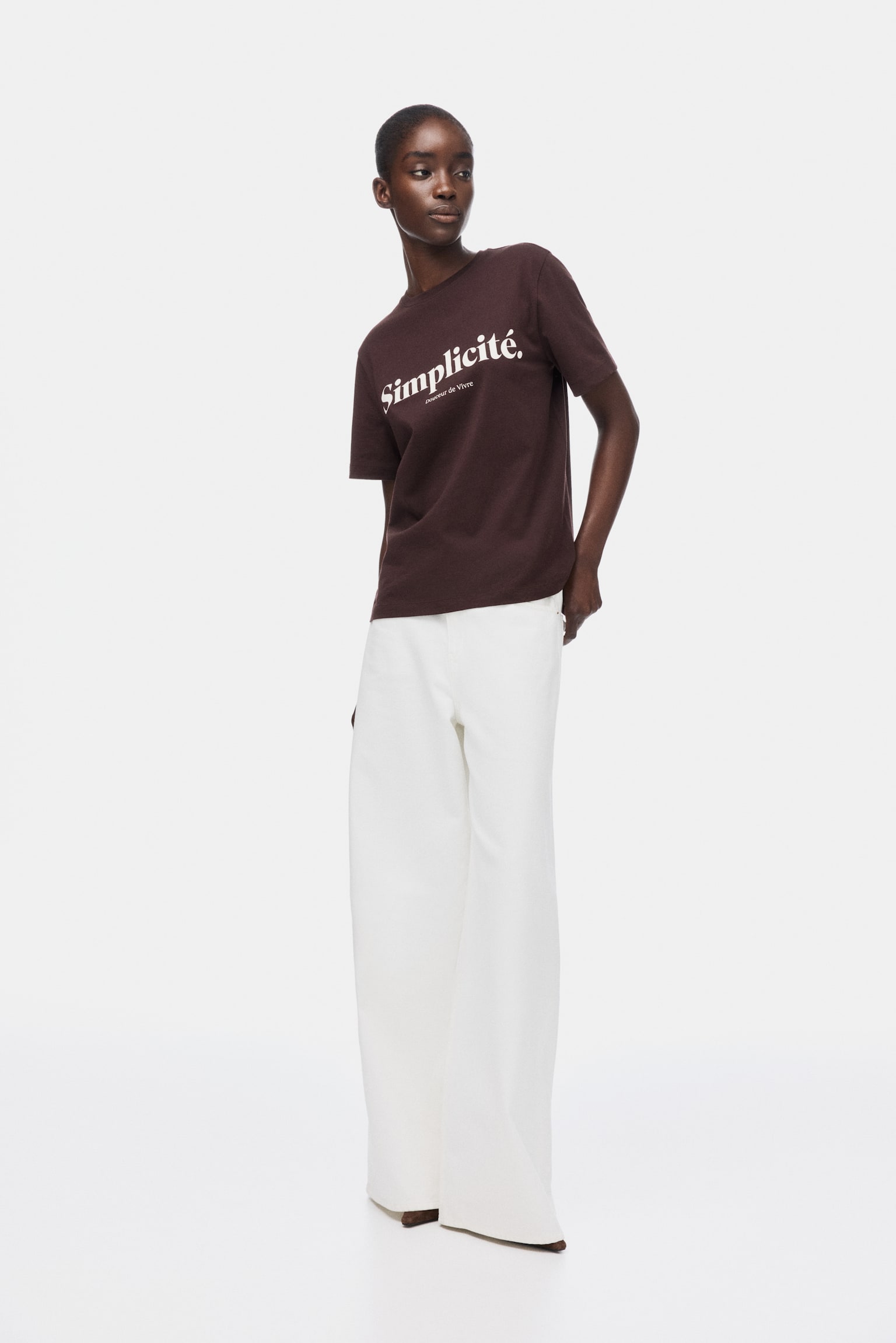 Printed T-shirt - Dark brown/Simplicité/White/Beauté - 3
