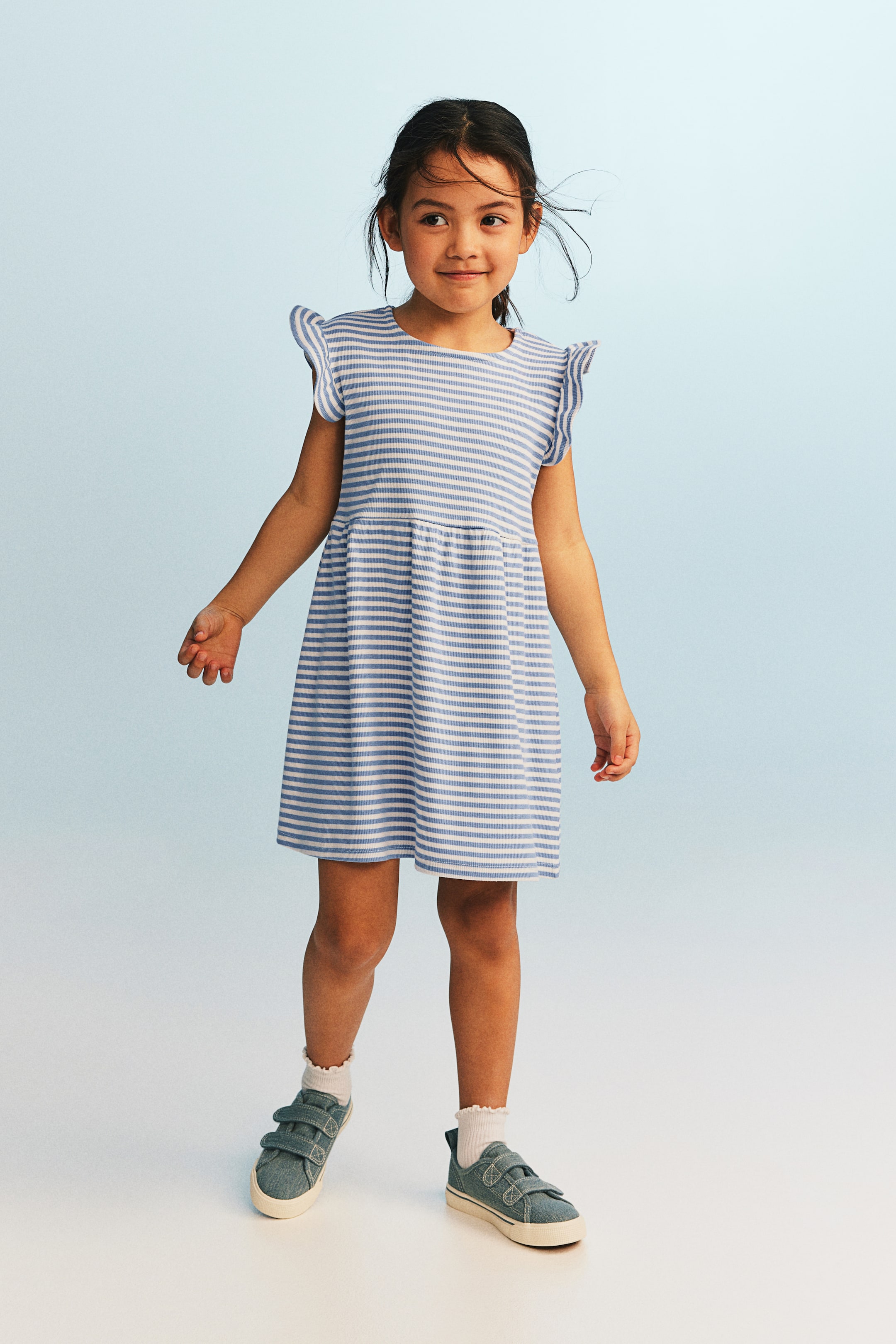 Ribbed Jersey Dress - Round Neck - Sleeveless - Light blue/striped ...