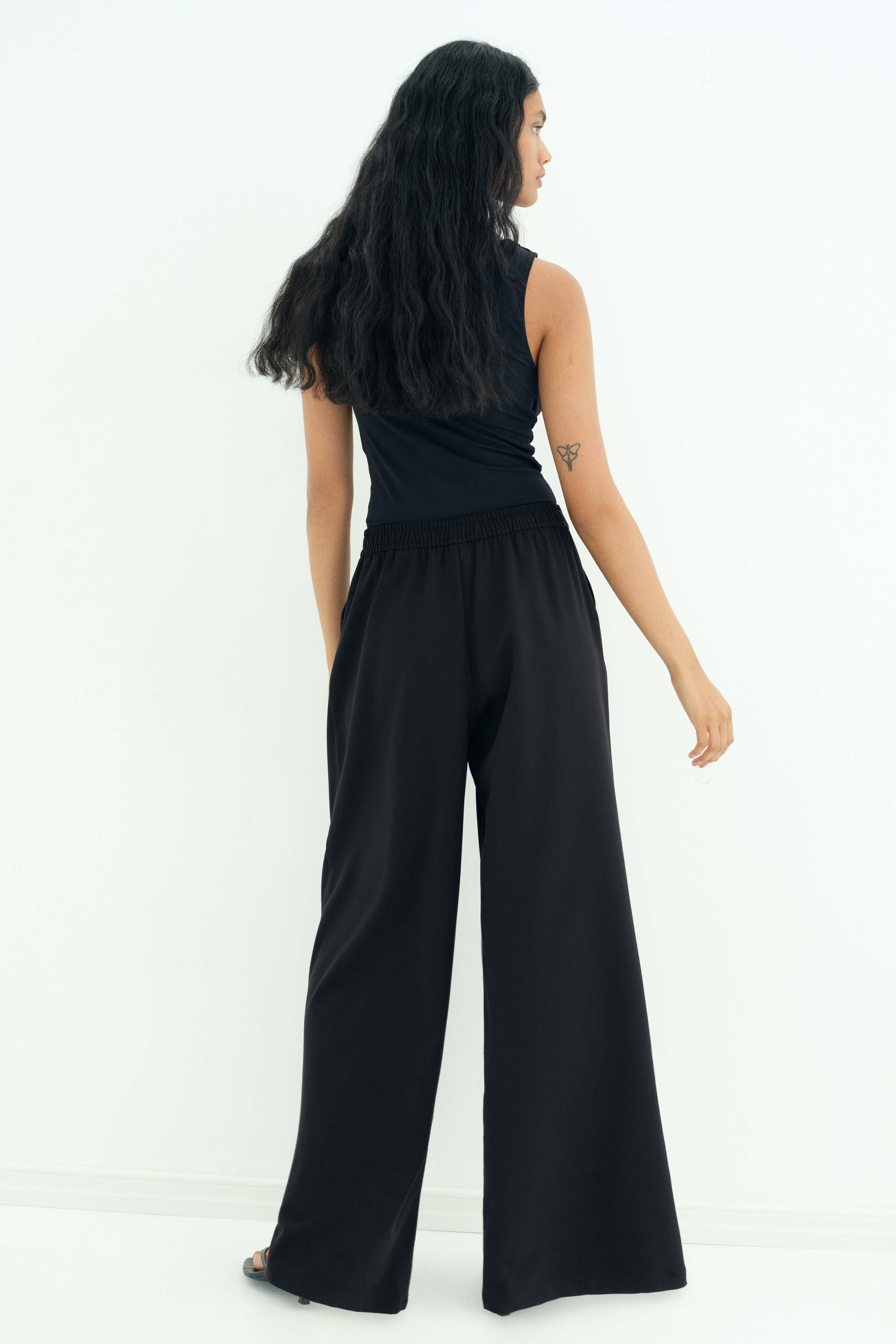 Wide trousers