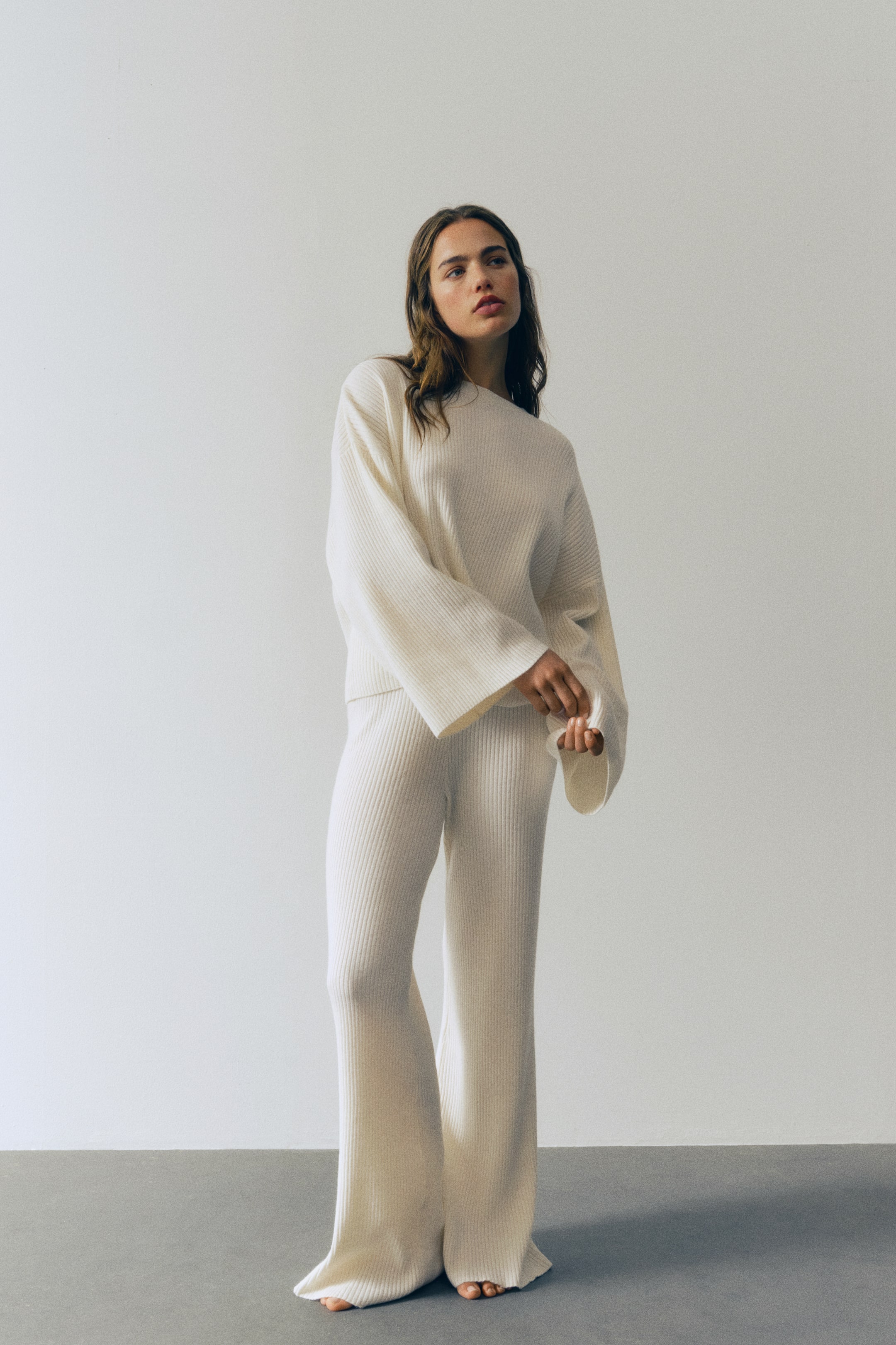 Wide-Leg Rib-Knit Pants