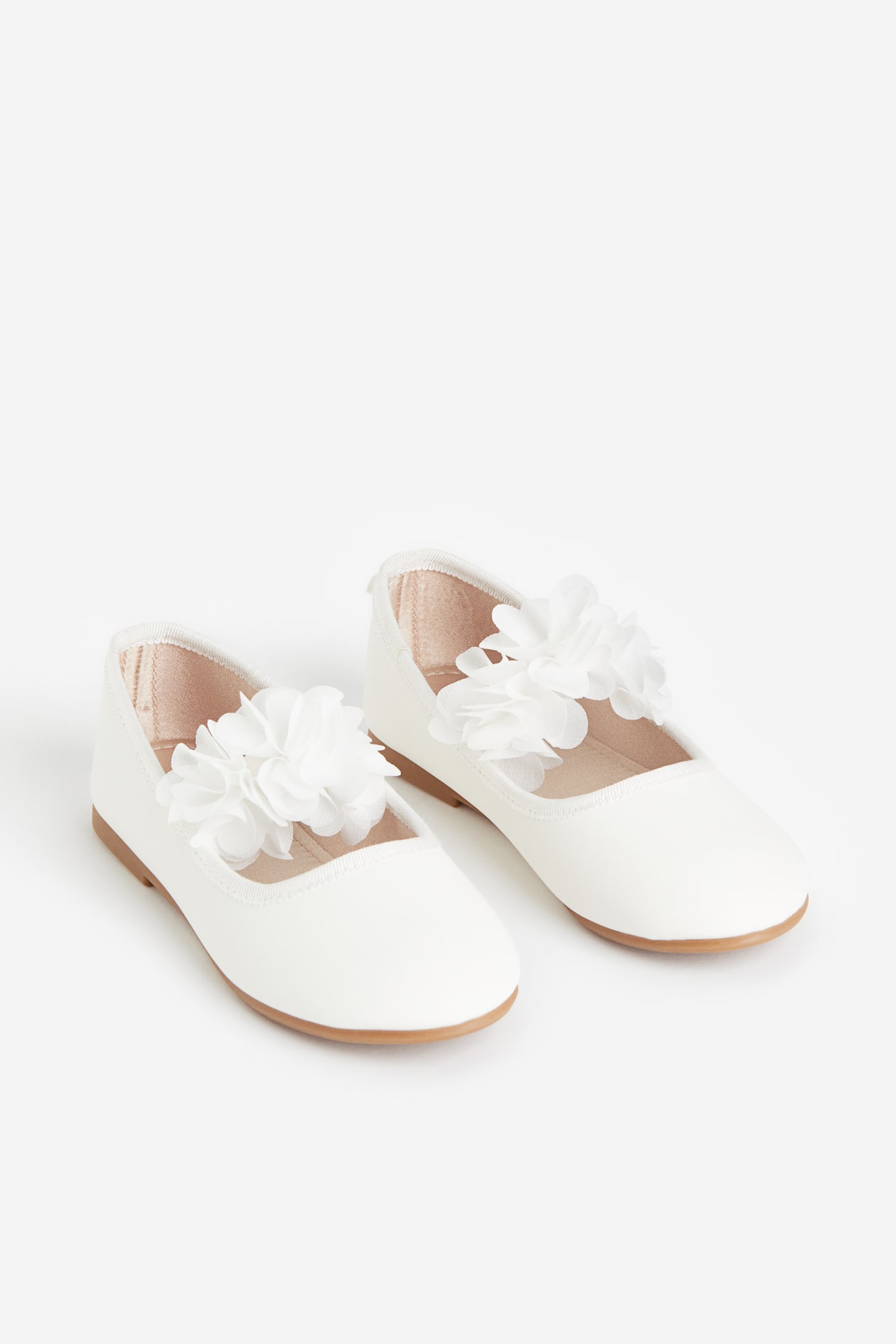 Appliquéd Ballet Pumps - No Heel - White - Kids 