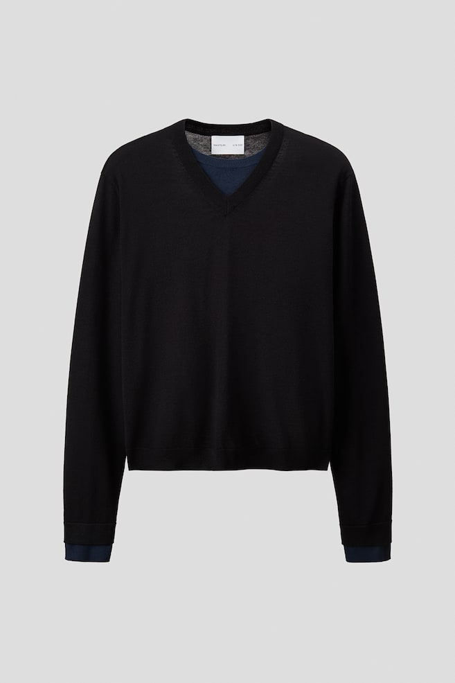Regular Fit Fine-knit wool jumper - Black - 1
