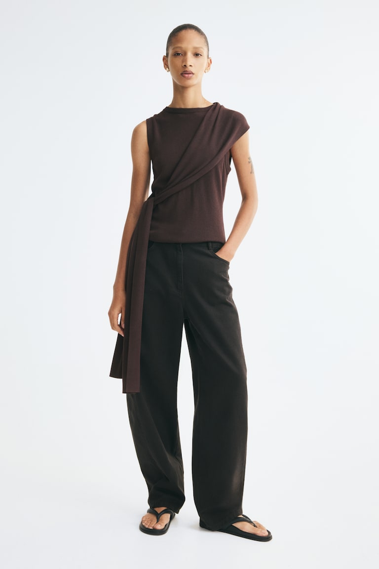 Bluza od finog pletiva s ukrasnom trakom