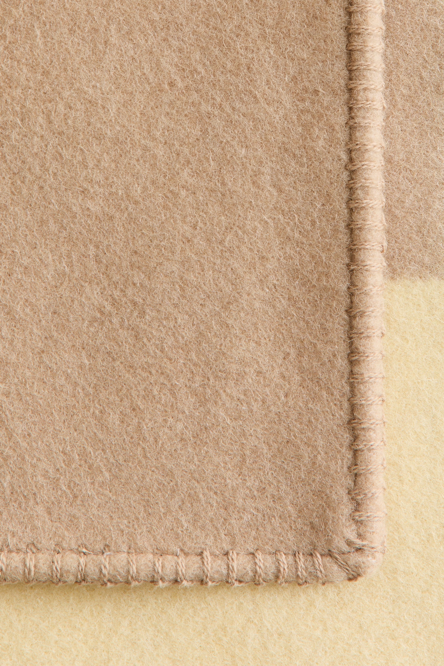 Wool-blend blanket - Light yellow/Beige/Beige/Colour block/Black/Beige/Pink/Cream - 4