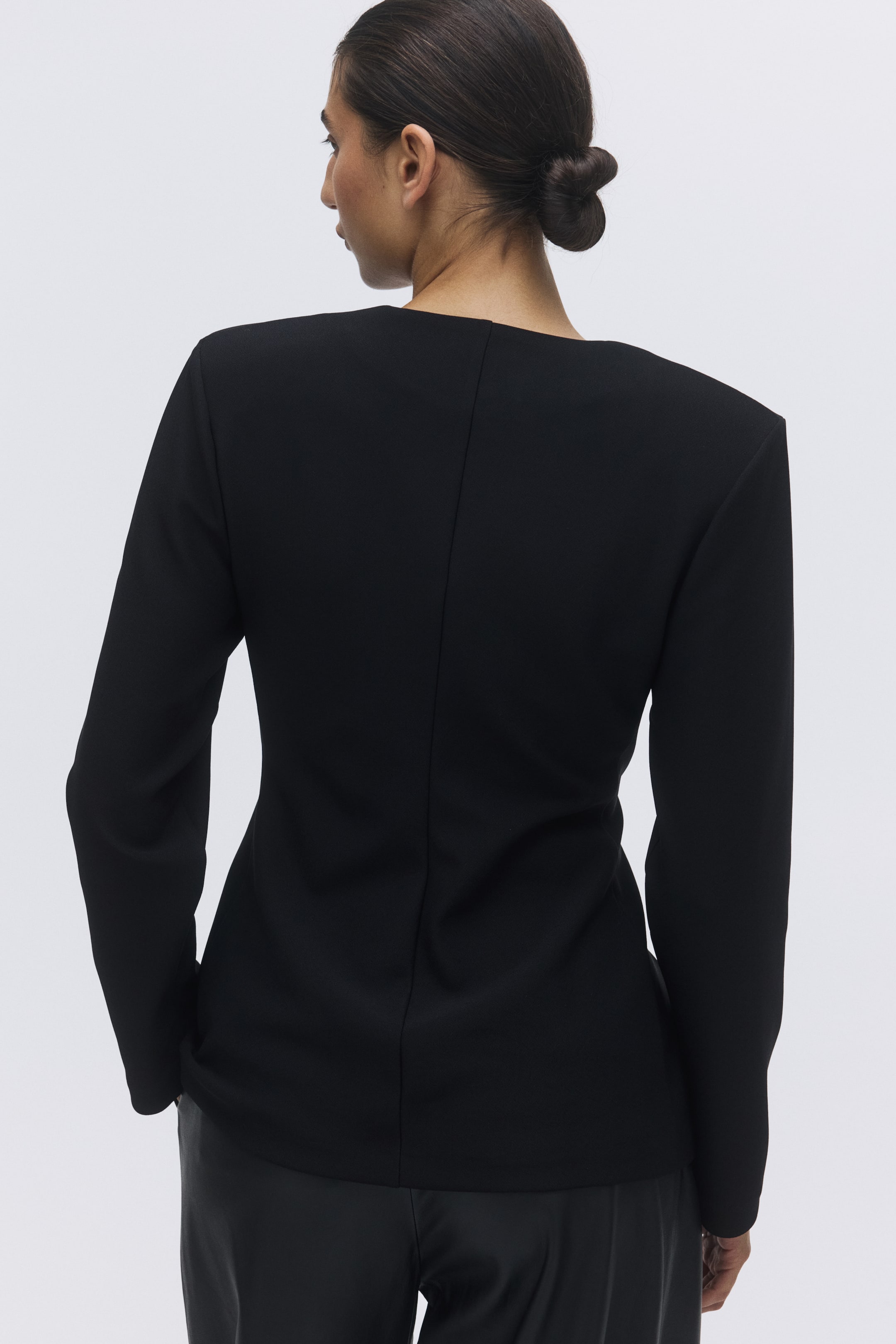 Se større billede: Timeglasformet blazer uden krave - Sort - DAME | H&M DK 4