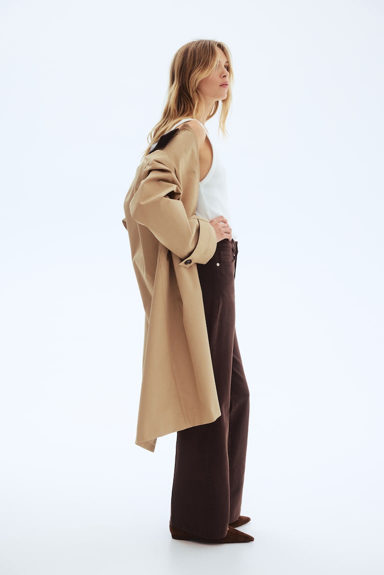 Pantalone od kepera zvonastog kroja