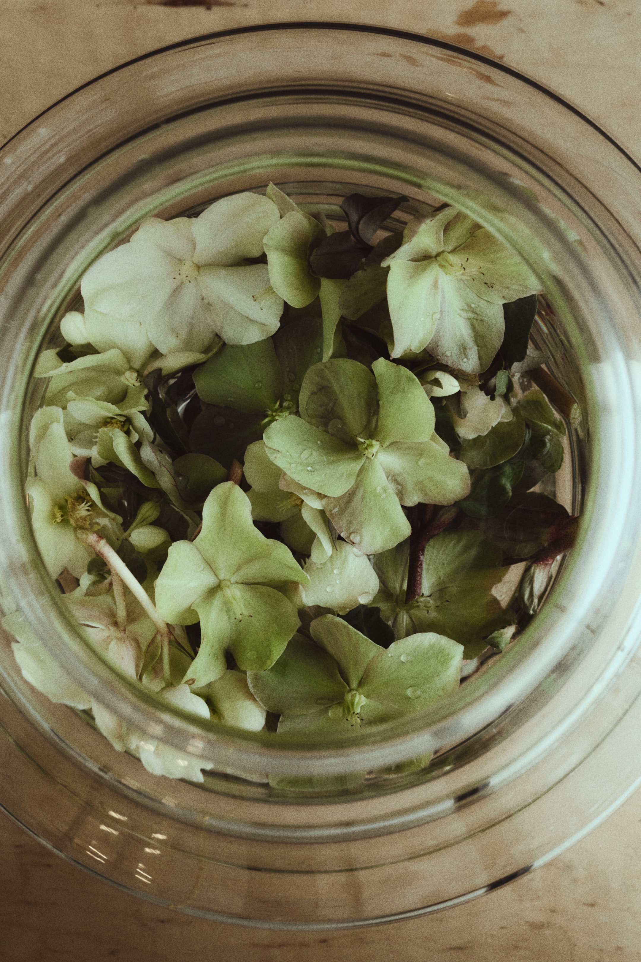 Visa större bild: Stor vas med trappstegsdesign - Transparent - Home All | H&M SE 1