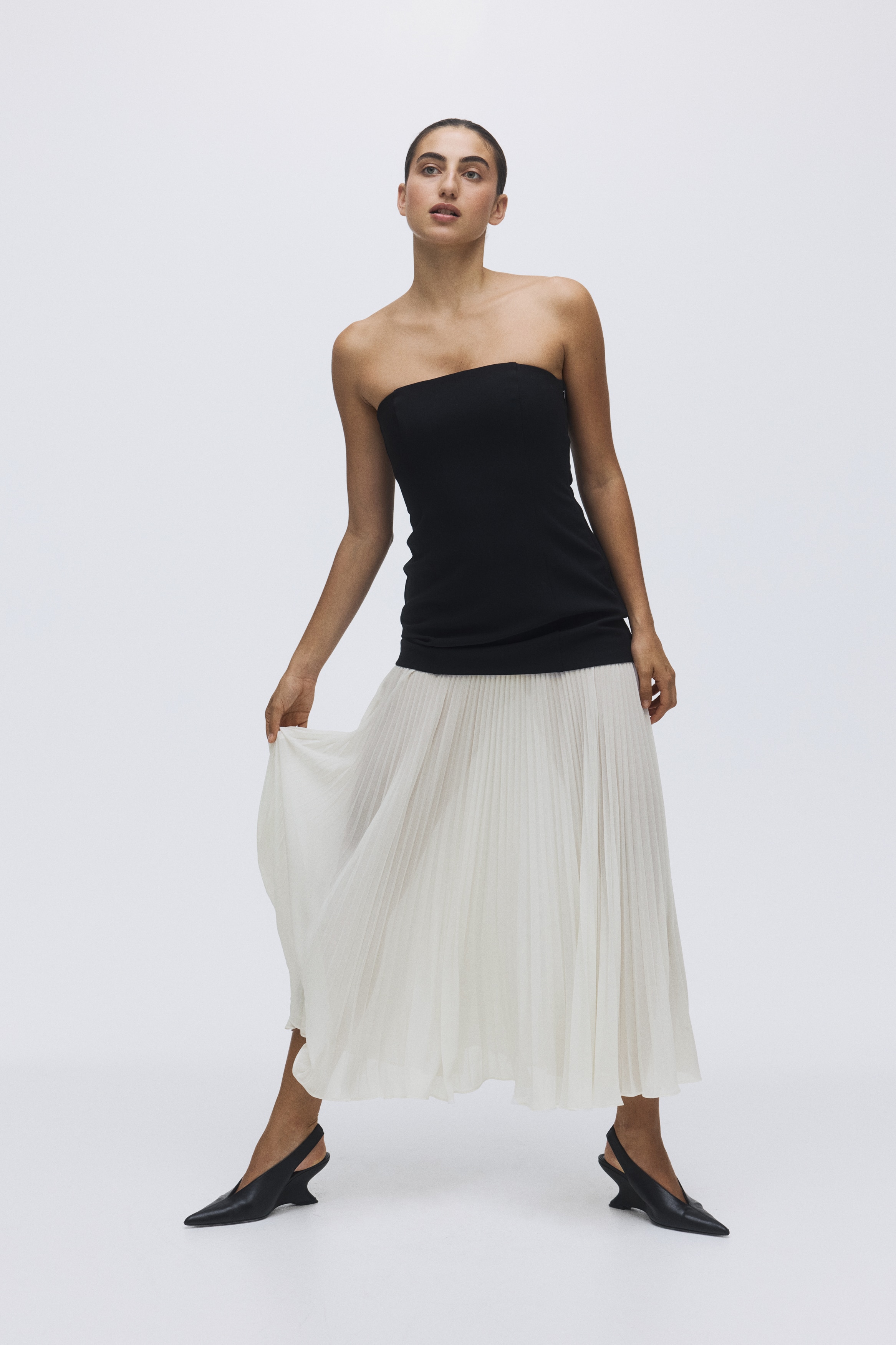 strapless open back dress Chiara Black Lace Panel Pleated Midi Dress