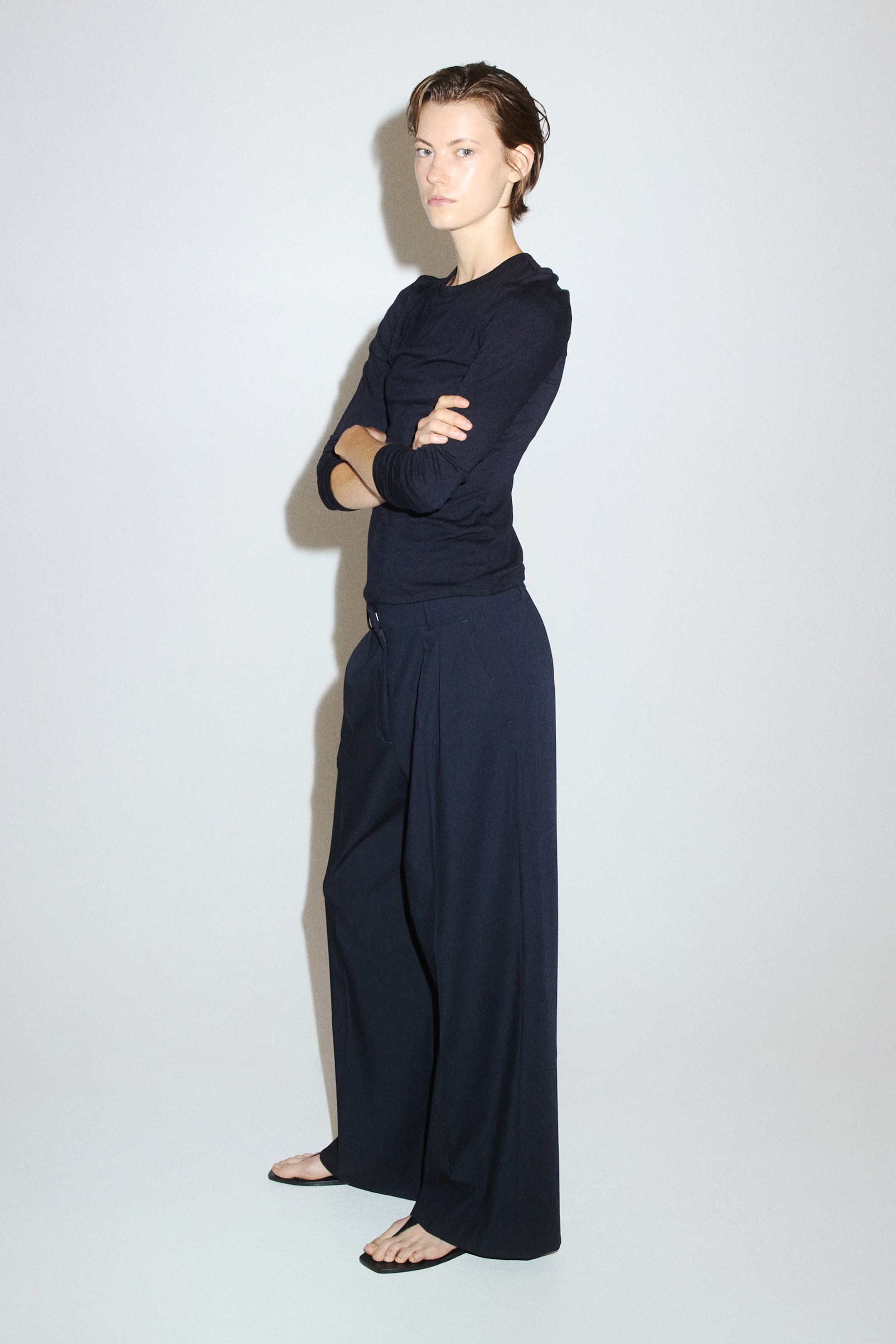 Pantalon large élastique dans tous les sens
