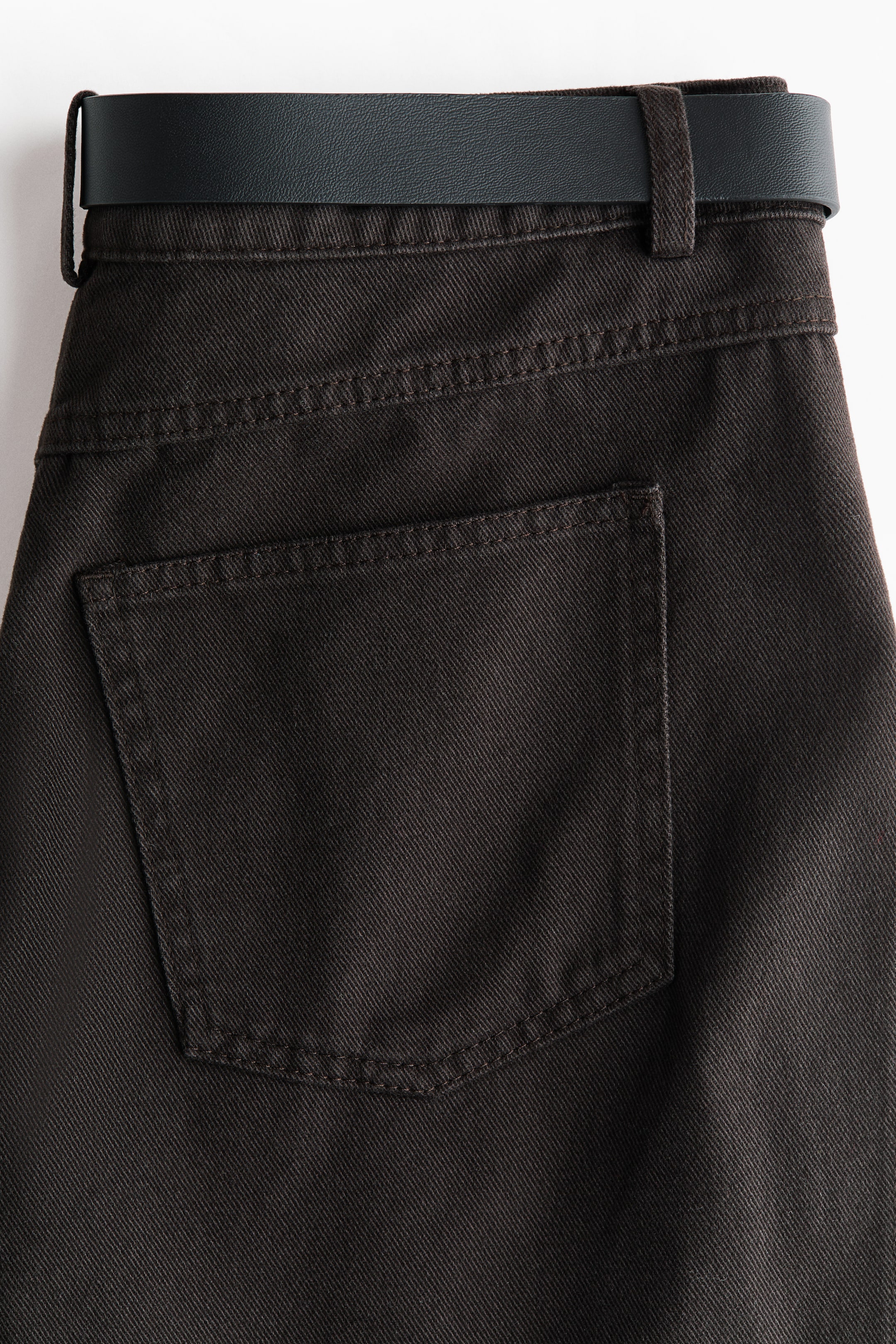 Barrel-Leg High-Waist Jeans
