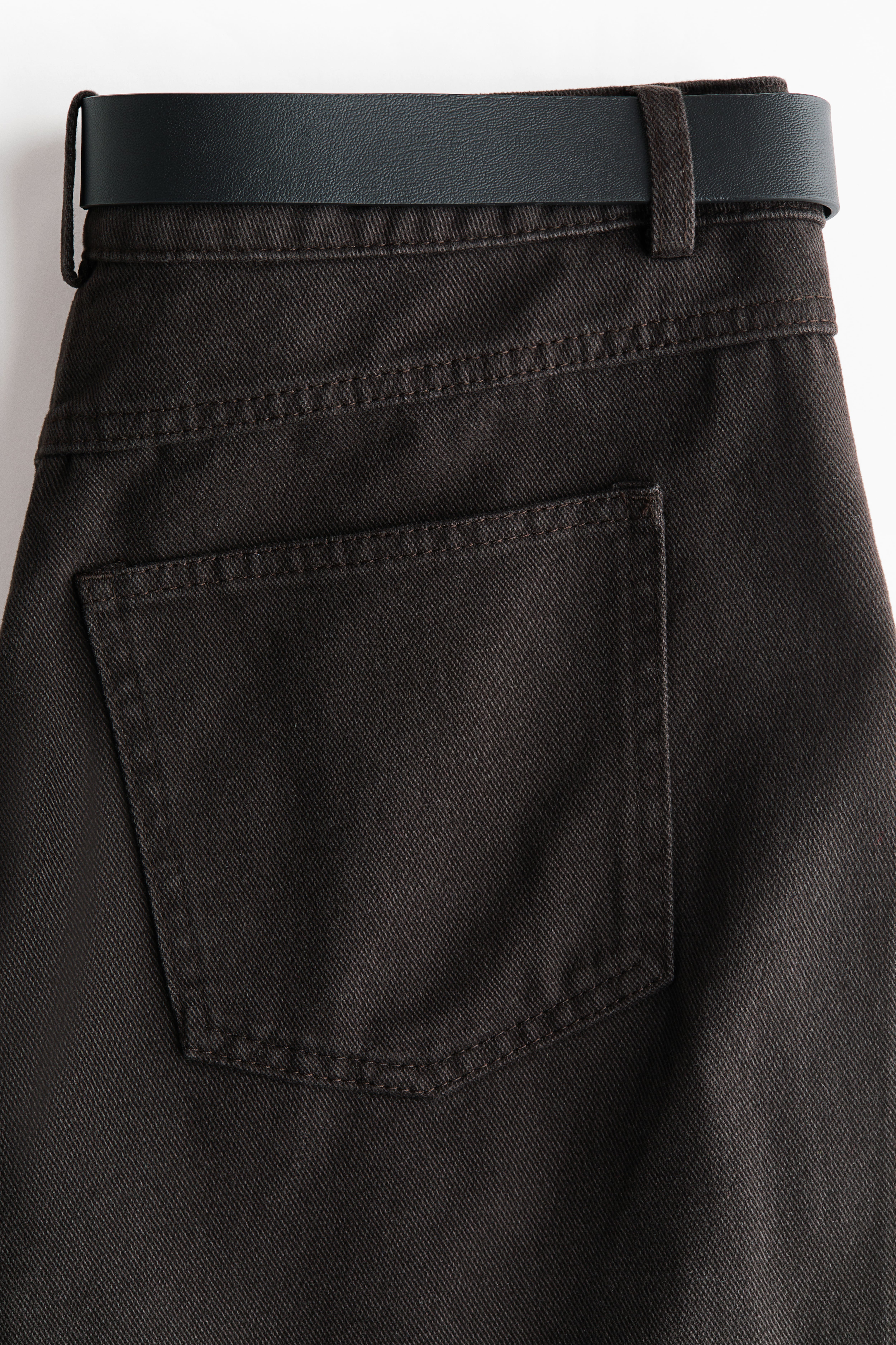 Barrel-Leg High-Waist Jeans