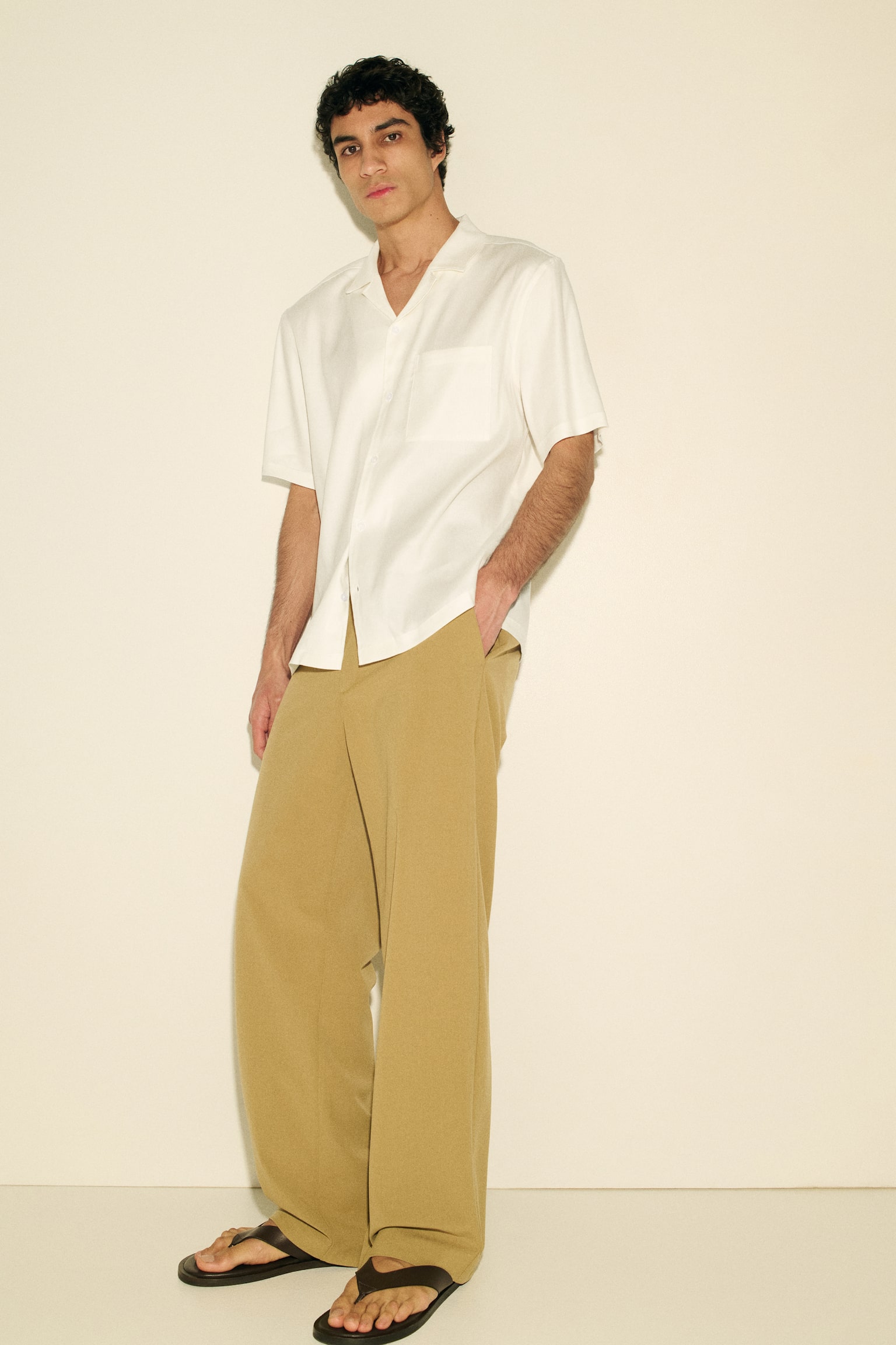 Easy Care Linen-blend Relaxed Fit shirt - Cream/Khaki green/Beige - 4