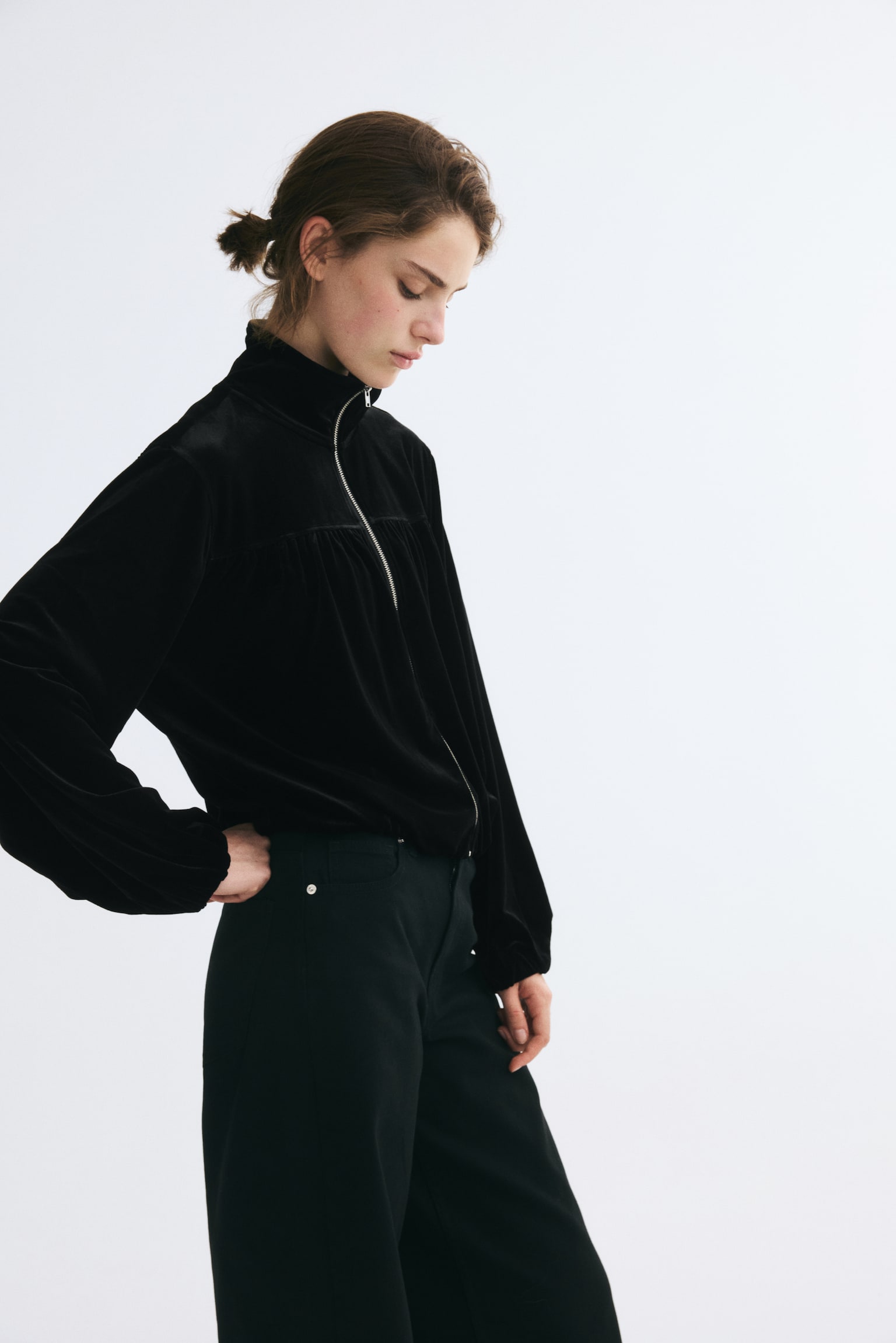 Женская куртка H&M Velour Jacket with Zipper, цвет: Чёрный — фото 5