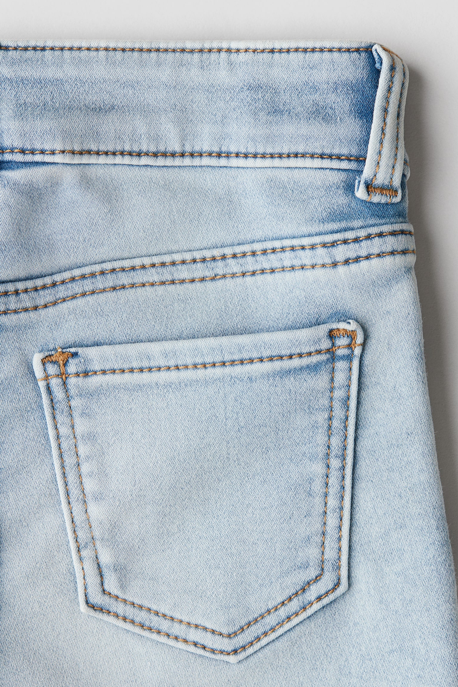 Super Soft Flared Leg Jeans - Light denim blue/Denim blue/Denim blue/Washed out black - 2