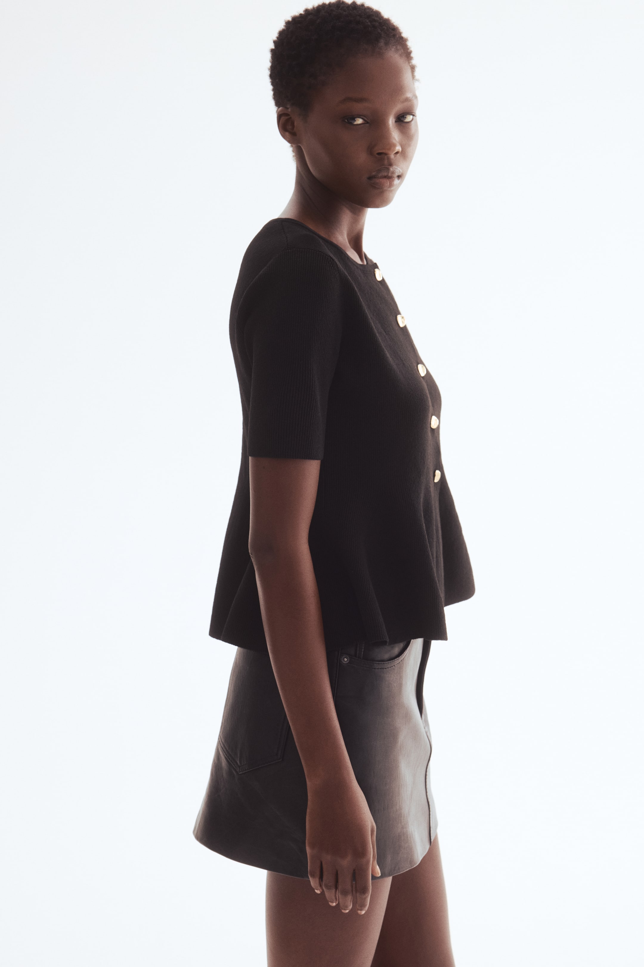 查看大圖: 荷葉浪邊開襟衫 - 黑色 - Ladies | H&M HK 3