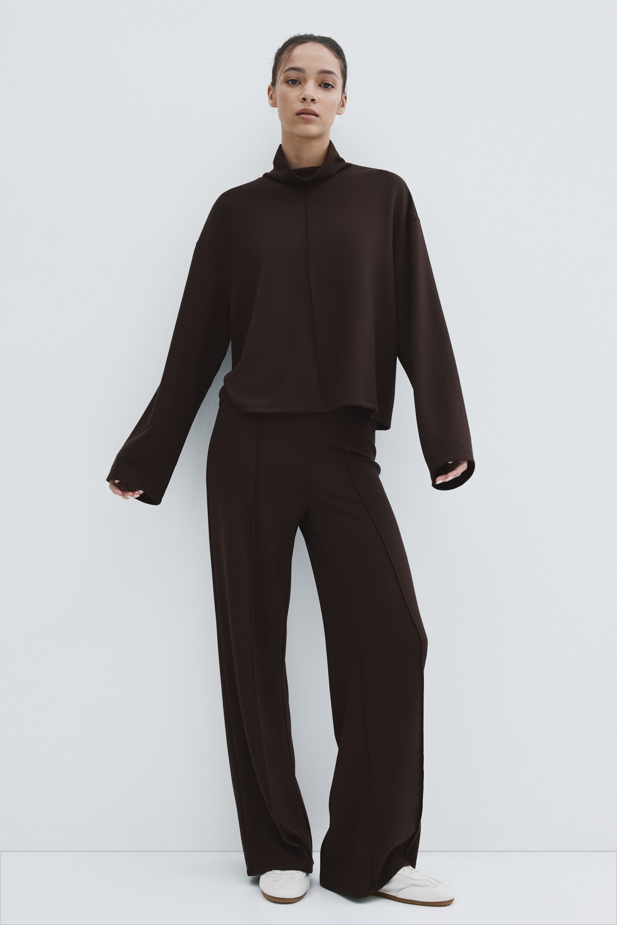 View larger image: 2-piece top and trousers set - Dark brown - Ladies | H&M 3