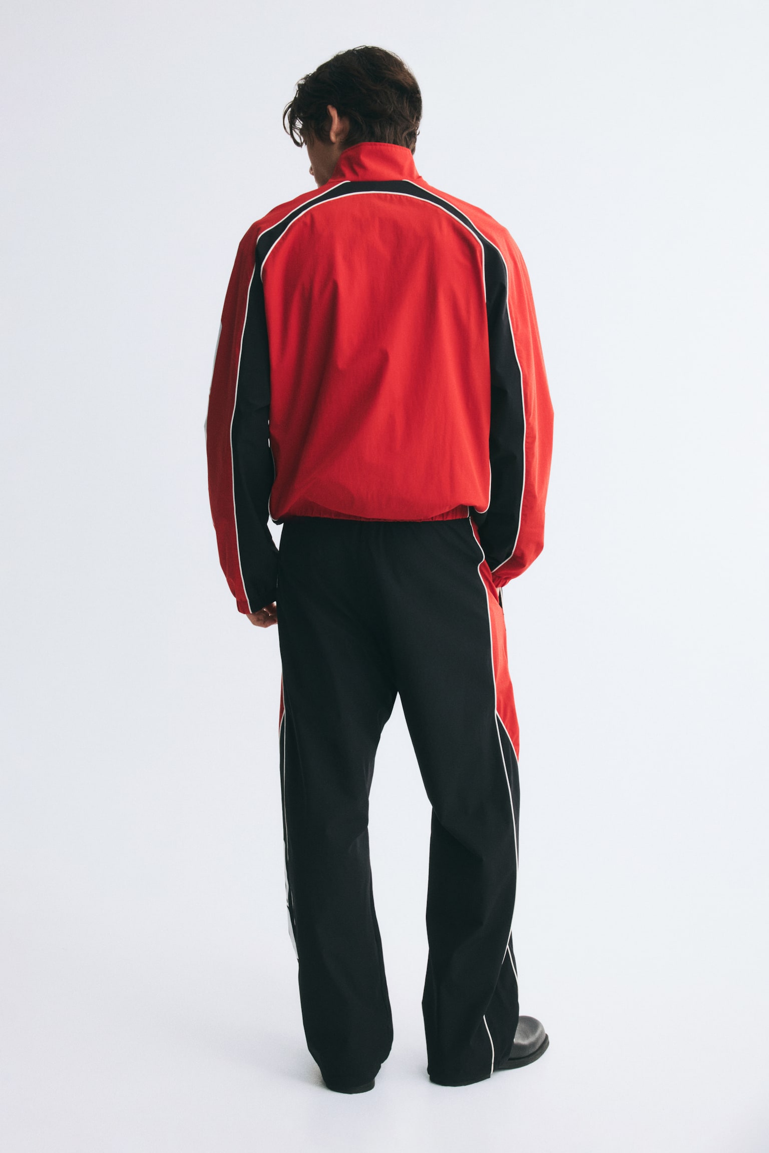 Мужские брюки H&M Relaxed-Fit Track Pants, цвет: Чёрный — фото 3