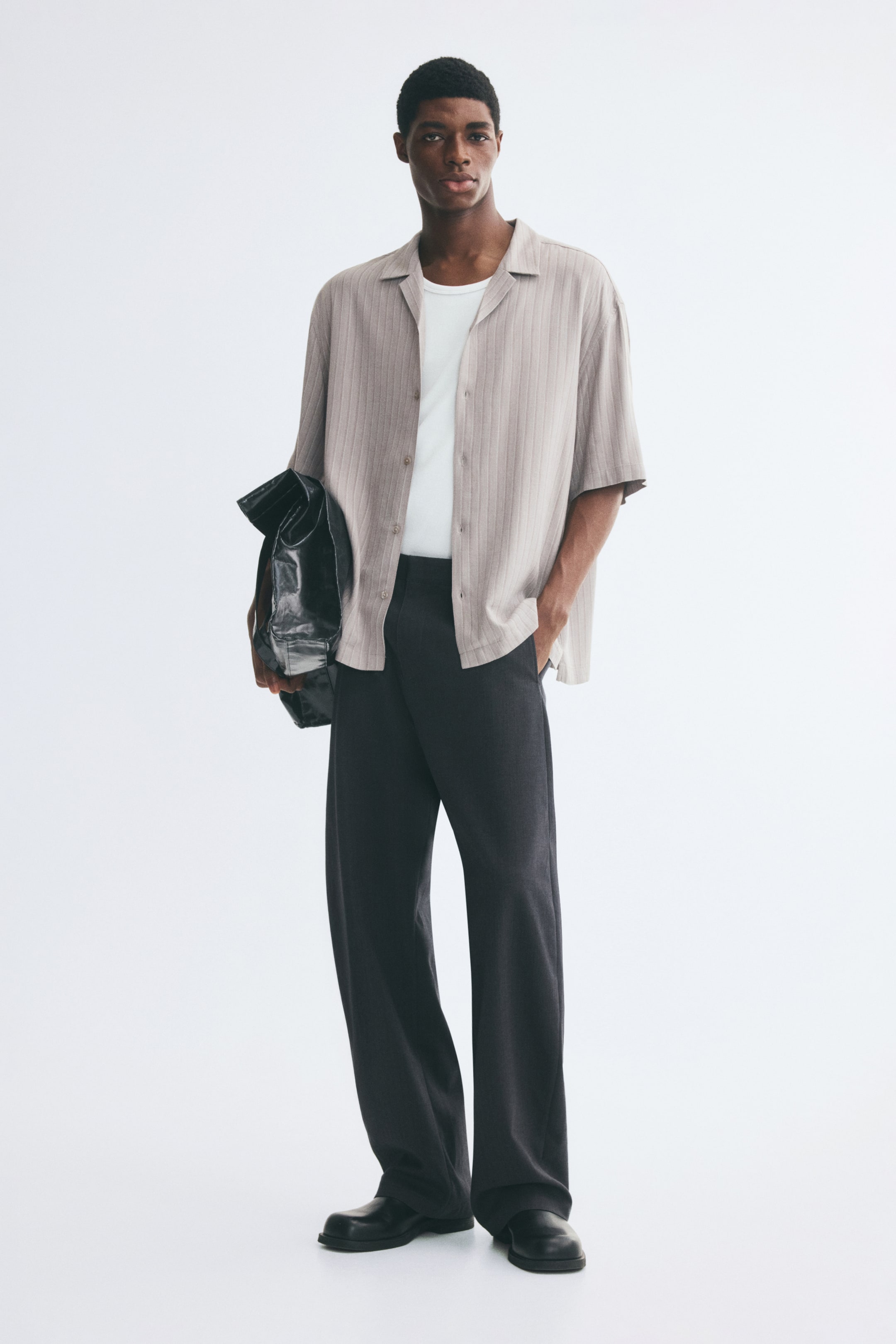 View larger image: Relaxed Fit Linen-blend resort shirt - Greige/Striped - Men | H&M 1